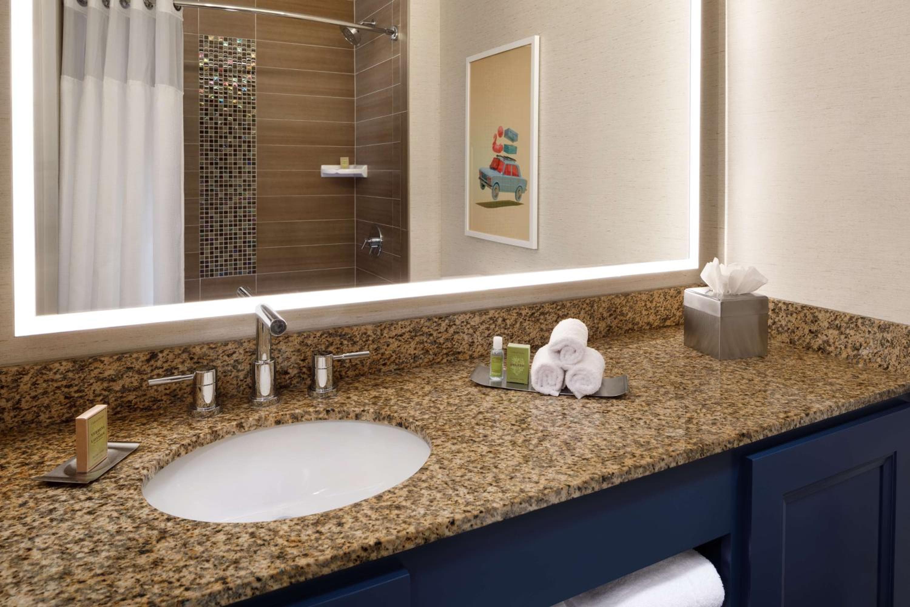 DoubleTree Suites by Hilton Orlando at Disney Springs — 28