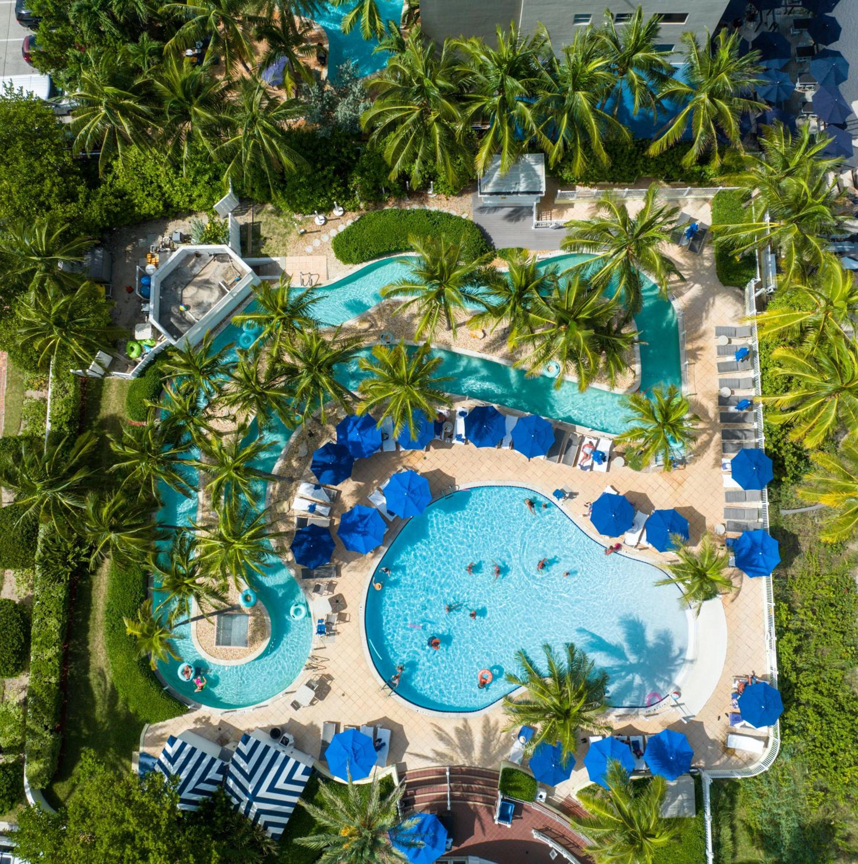 Pelican Grand Beach Resort, un complejo de casa noble — 11