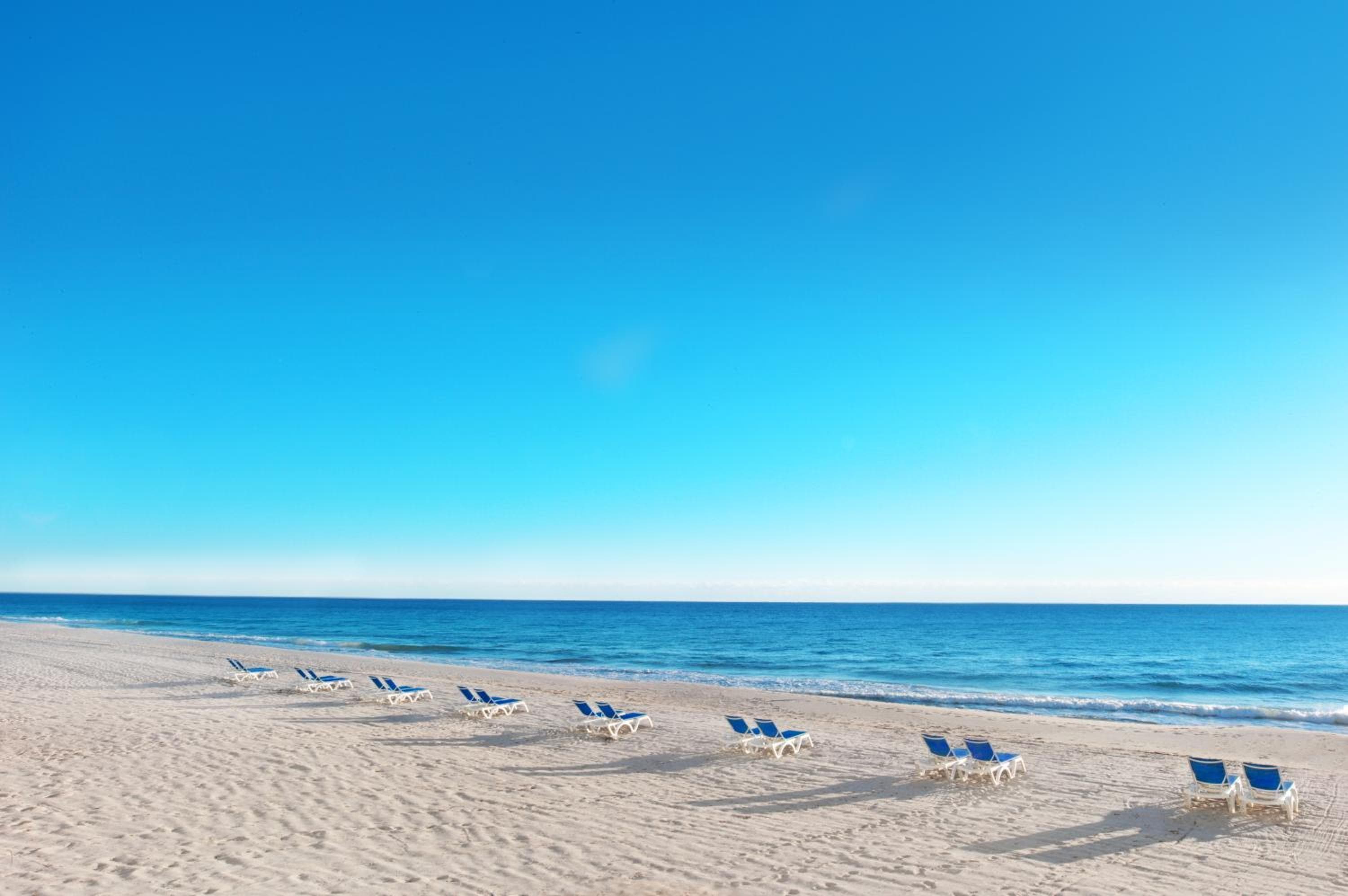 Pelican Grand Beach Resort, un complejo de casa noble — 7