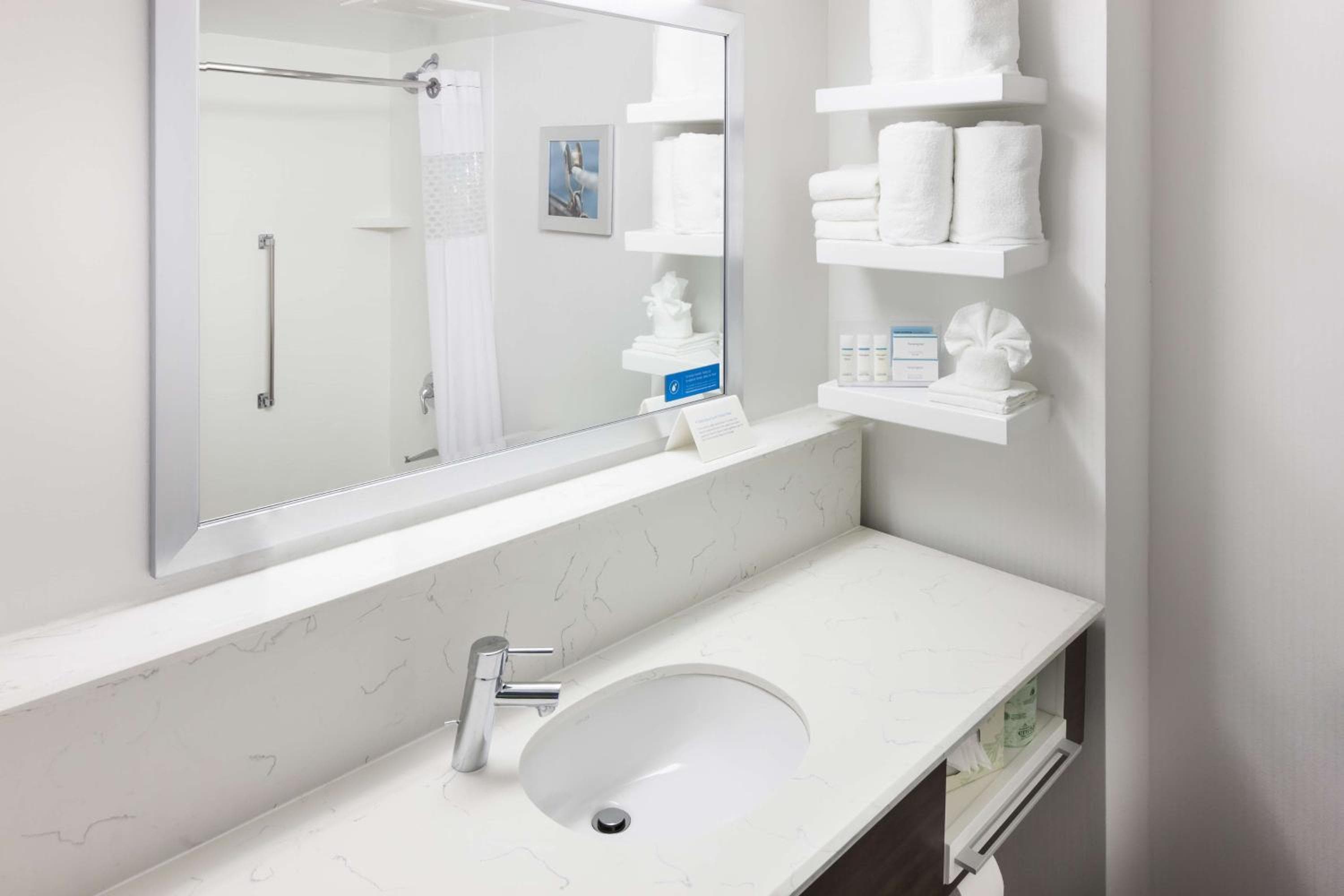 Hampton Inn Fort Lauderdale-Downtown Las Olas Area — 17