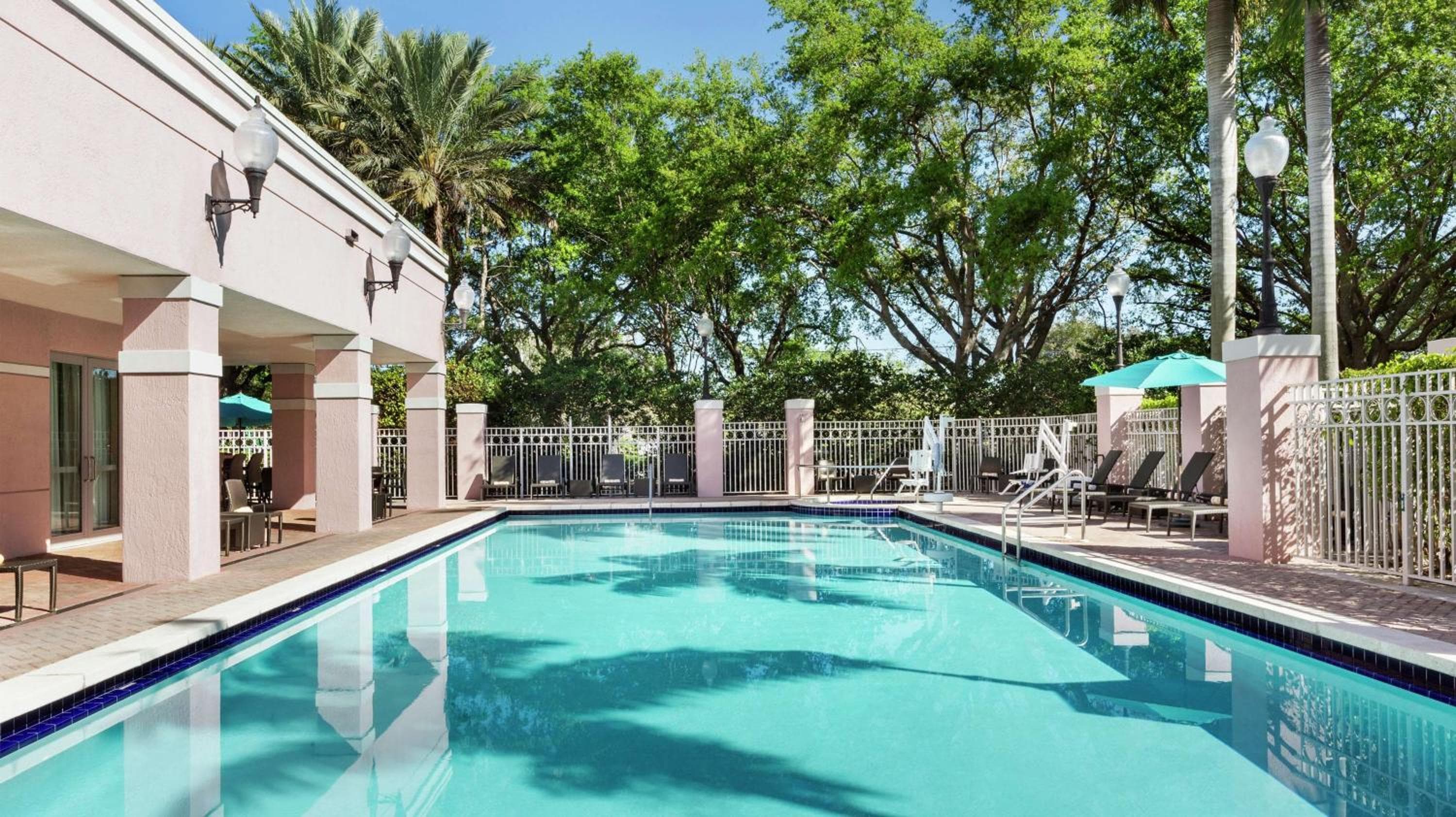 DoubleTree by Hilton Sunrise - Sawgrass Mills — 2