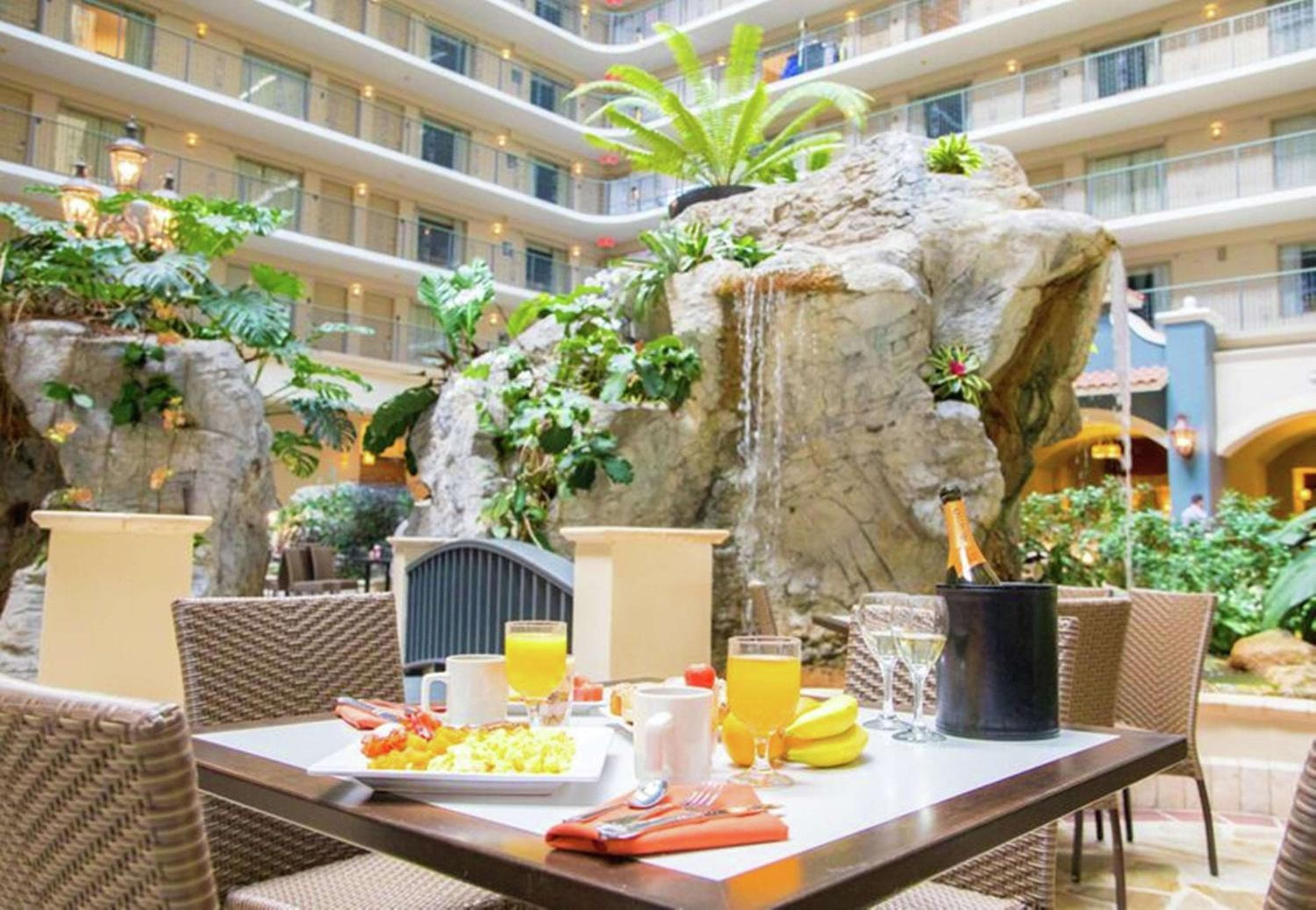 Embassy Suites by Hilton Fort Lauderdale 17th Street — 7