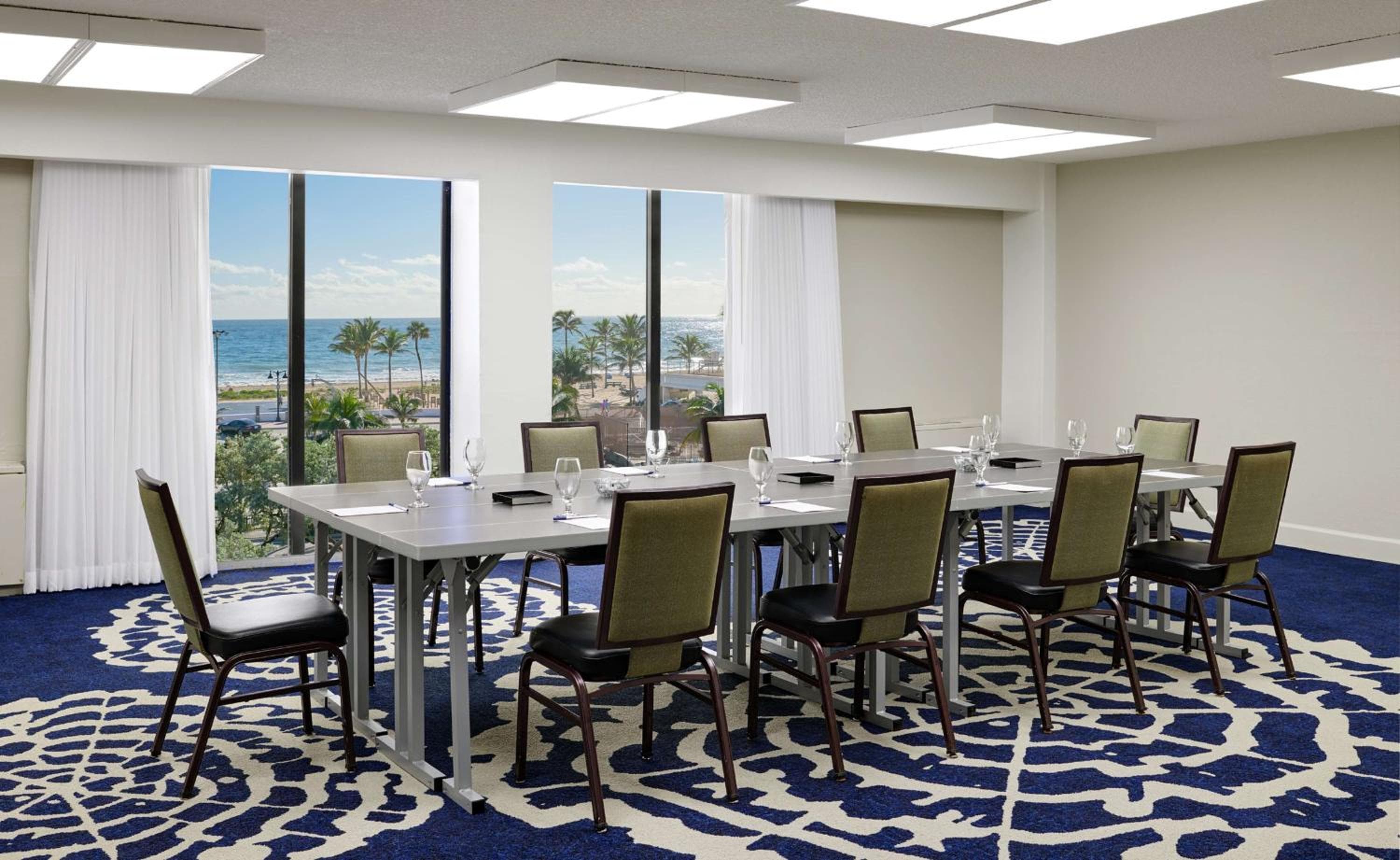Bahia Mar Fort Lauderdale Beach - DoubleTree by Hilton — 3