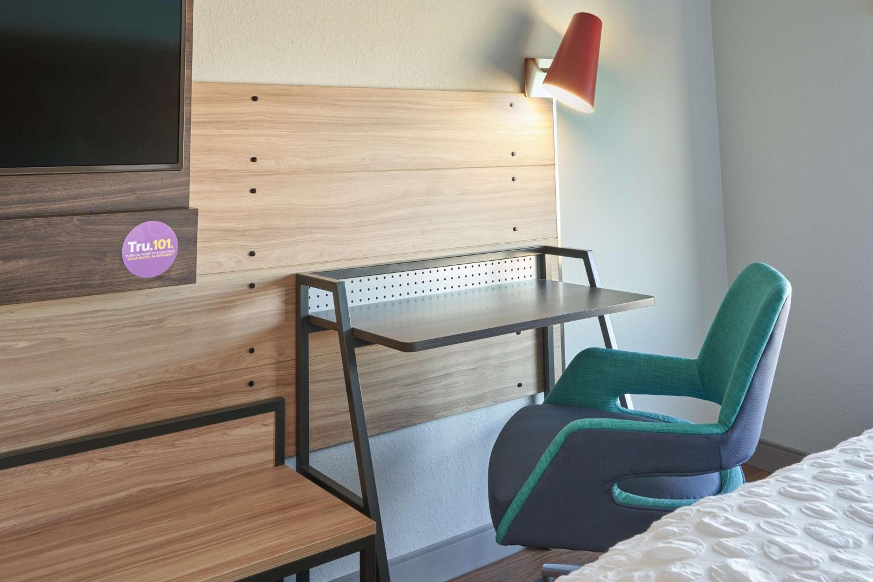 Tru By Hilton Fort Lauderdale Downtown-Flagler Village — 17