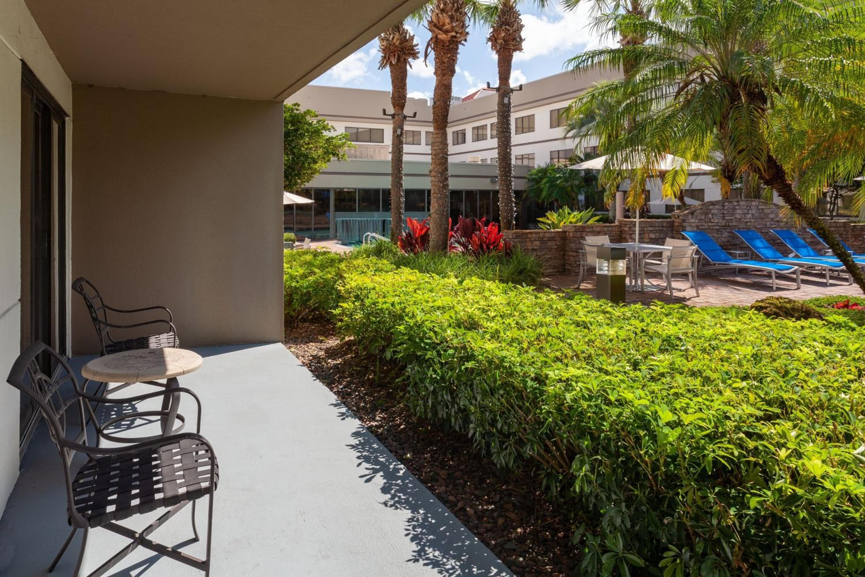 Sheraton Suites Orlando Flughafenhotel — 9