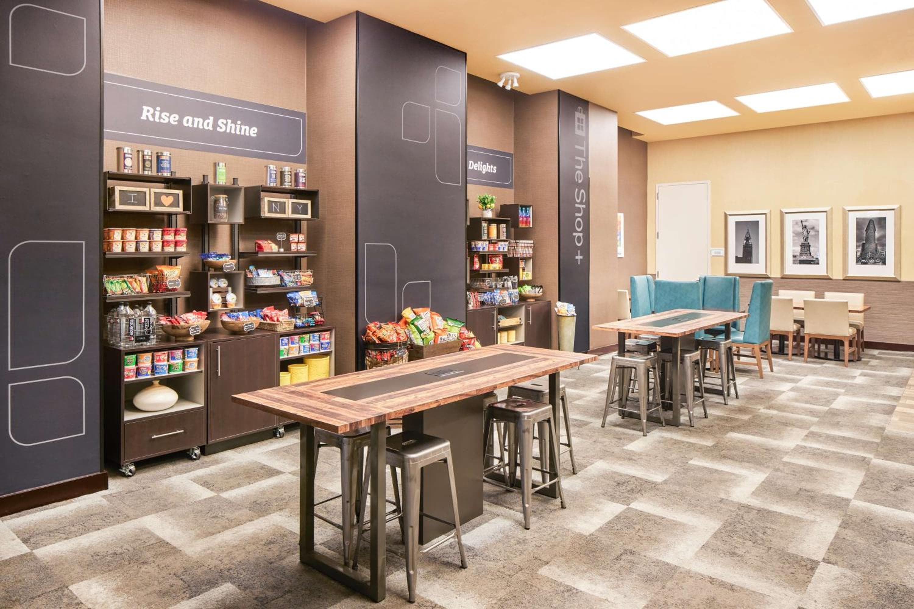 Hilton Garden Inn West 35th Street — 19