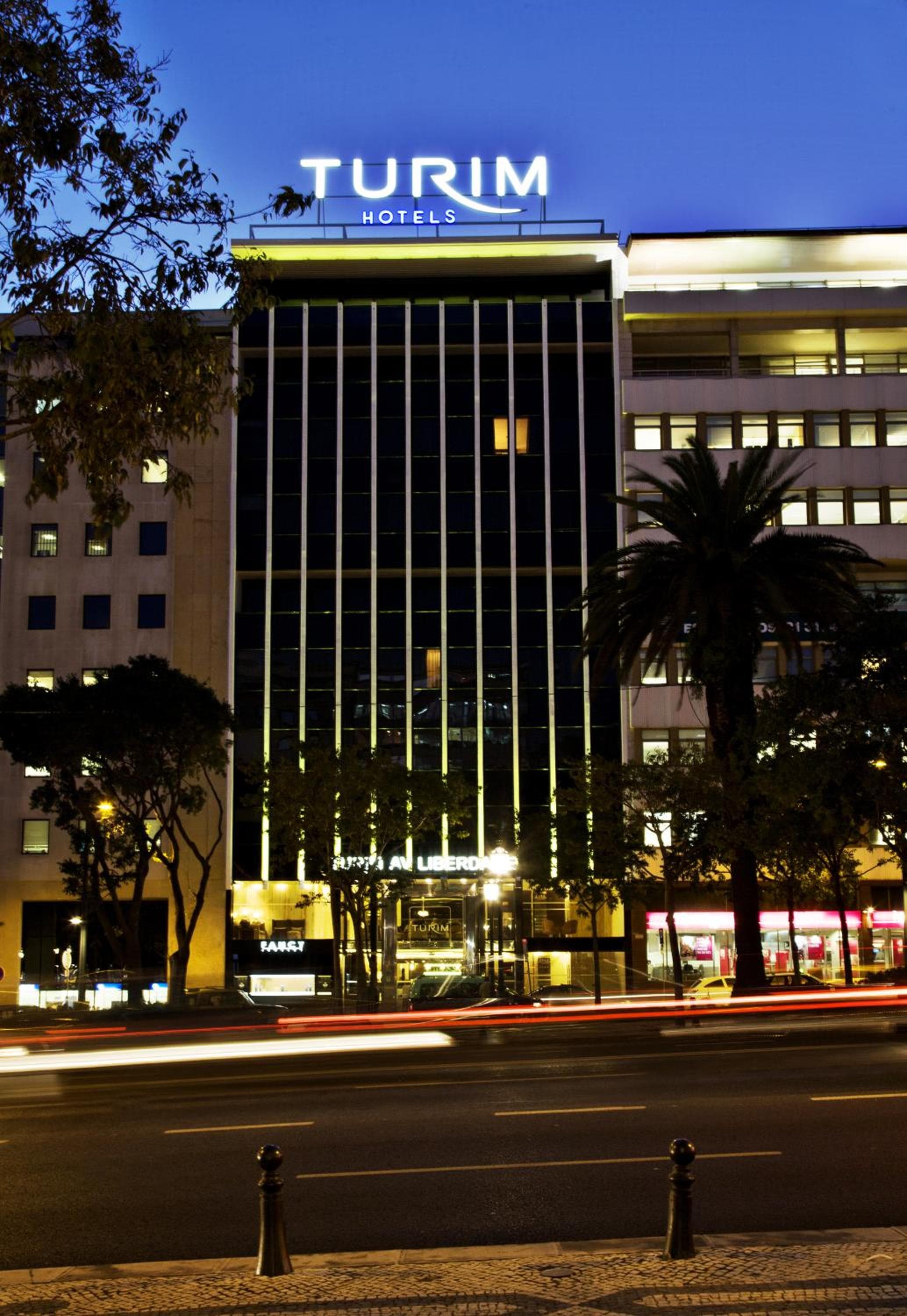 Av. Turim. Hotel Liberdade — 1