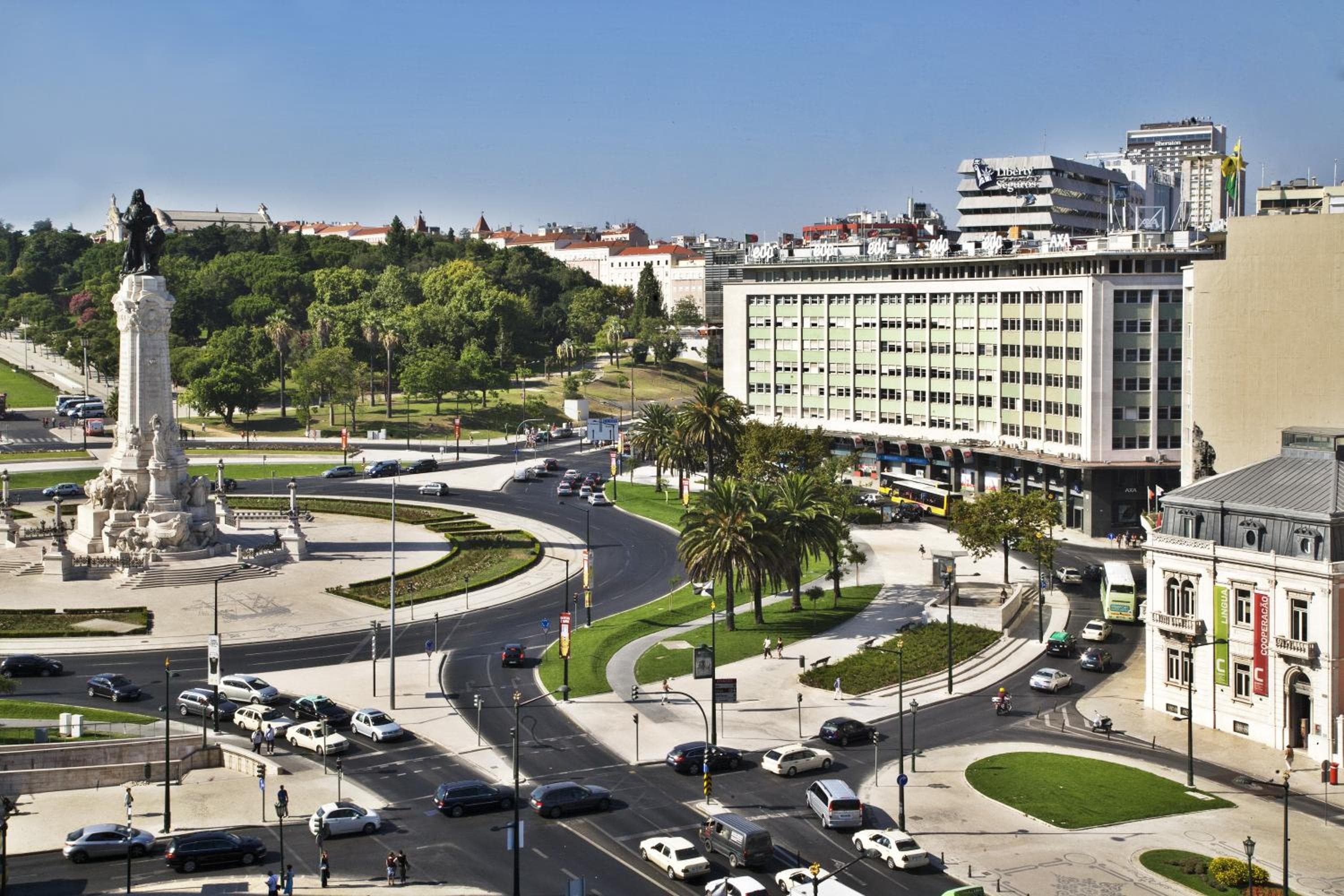 Av. Turim. Hotel Liberdade — 2