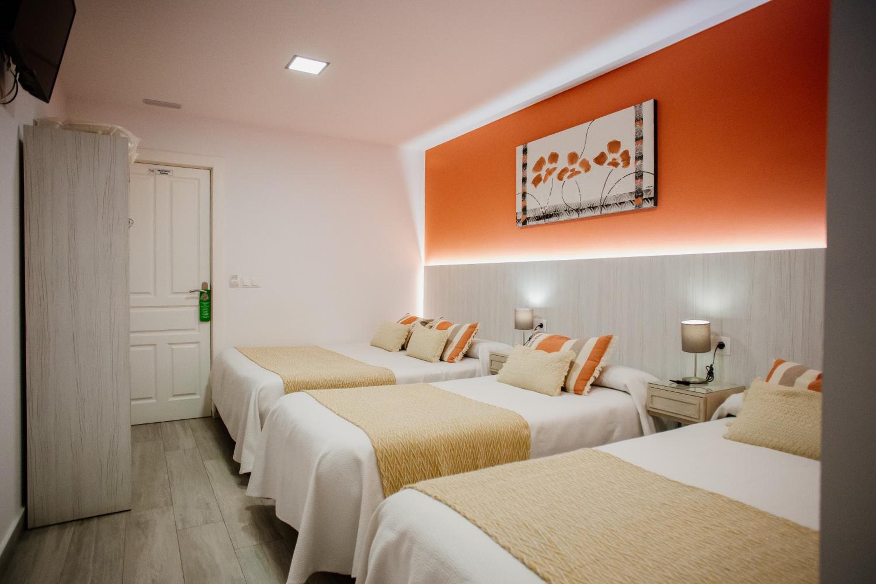 Apartamentos Turisticos Mastil 16 P2 — 3