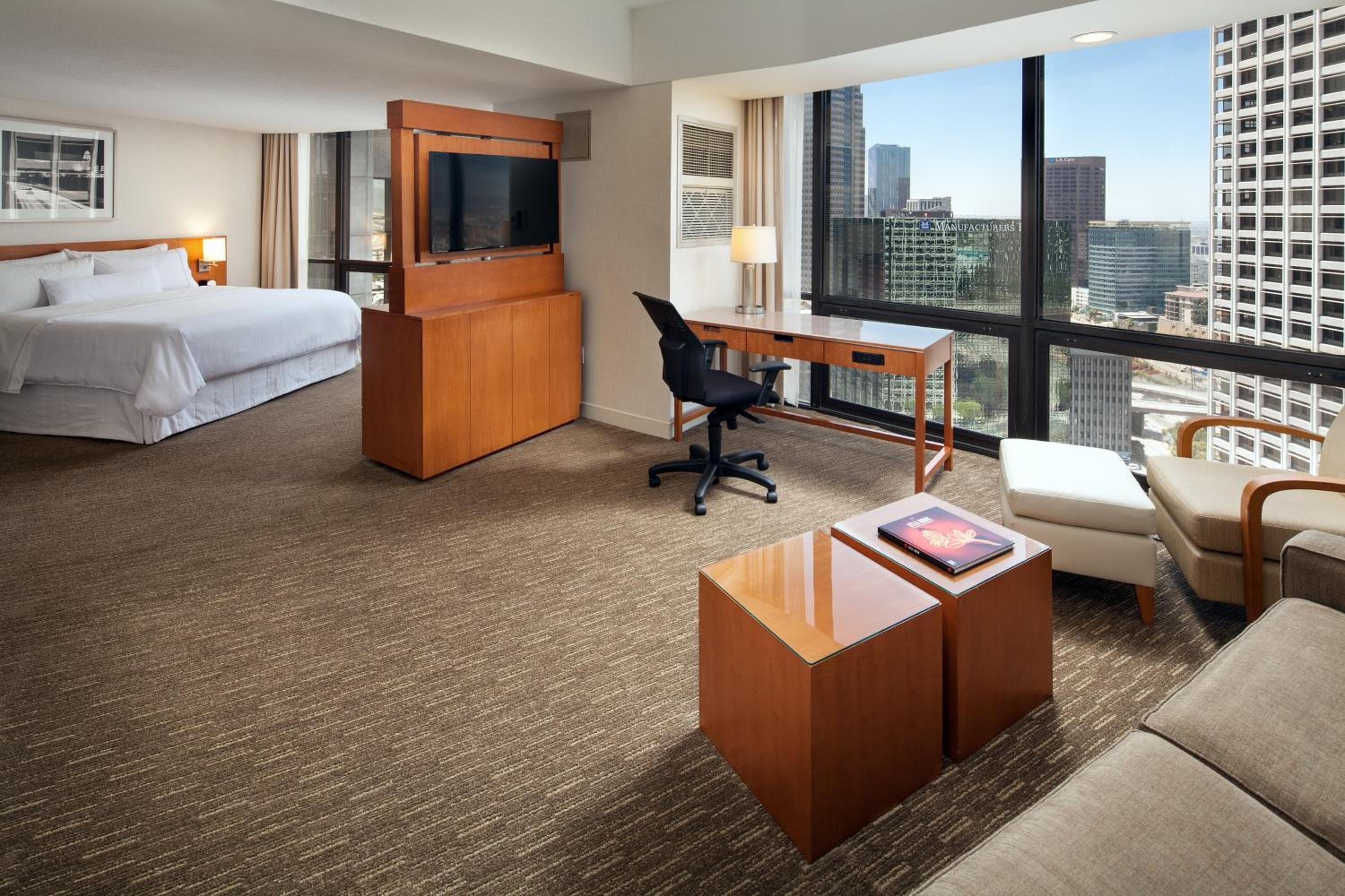 The Westin Bonaventure Hotel & Suites, Los Angeles — 6