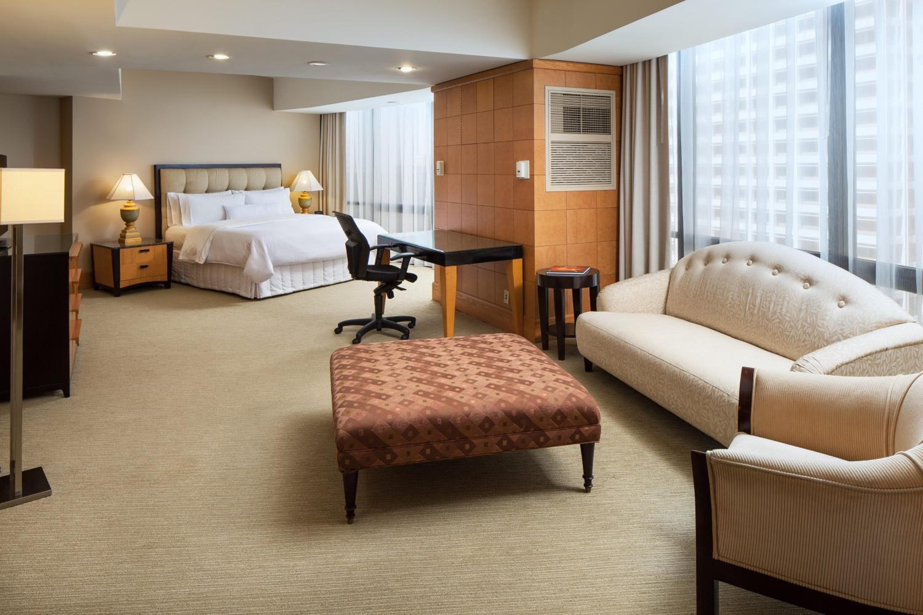 The Westin Bonaventure Hotel & Suites, Los Angeles — 24