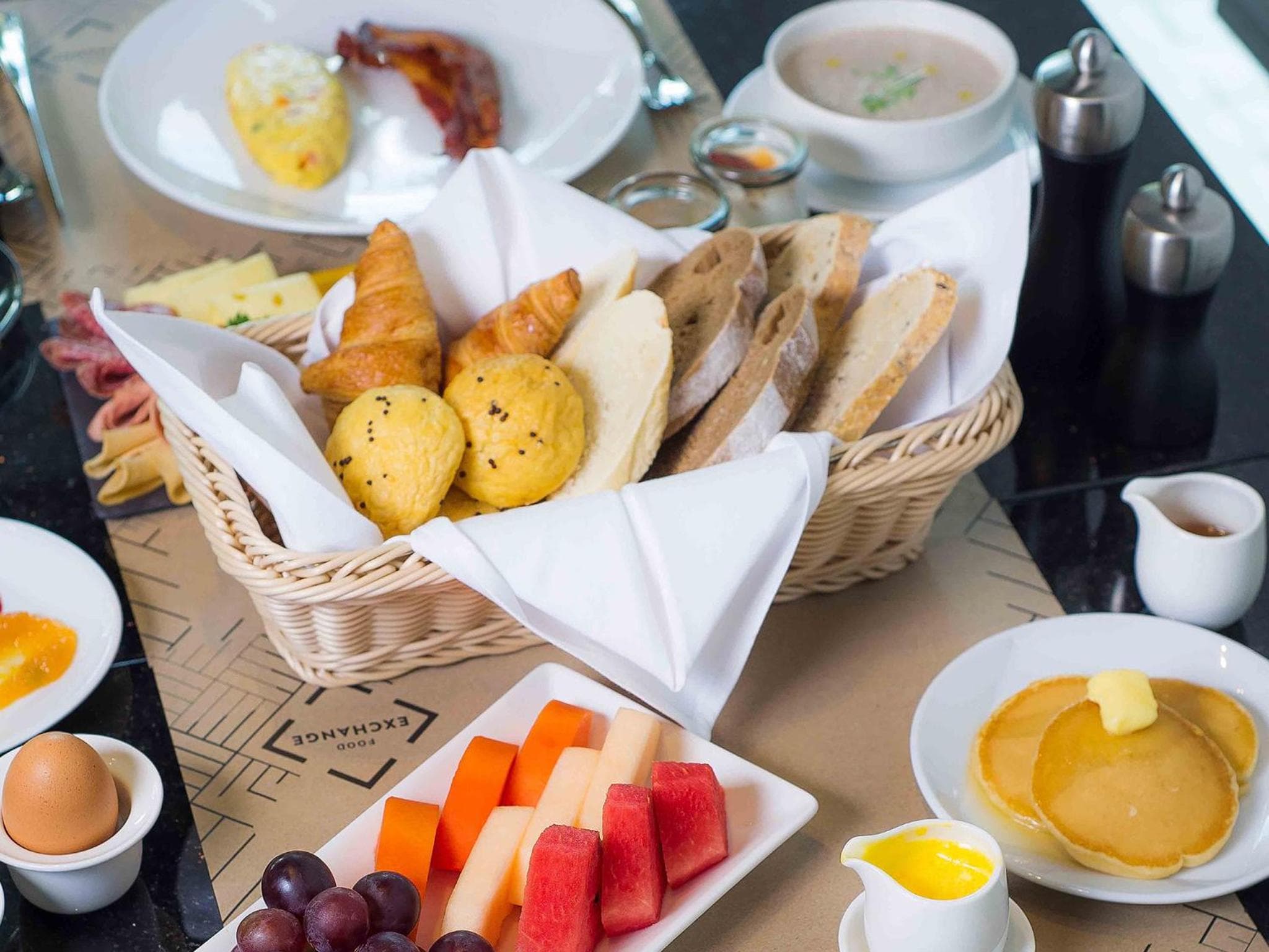 Novotel Bangkok Sukhumvit 4 — 4