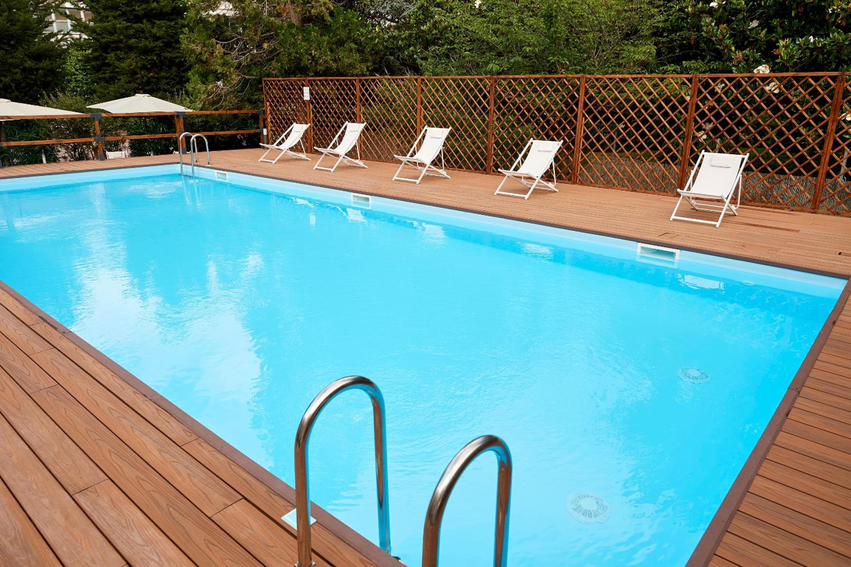 Occidental Aurelia — 2