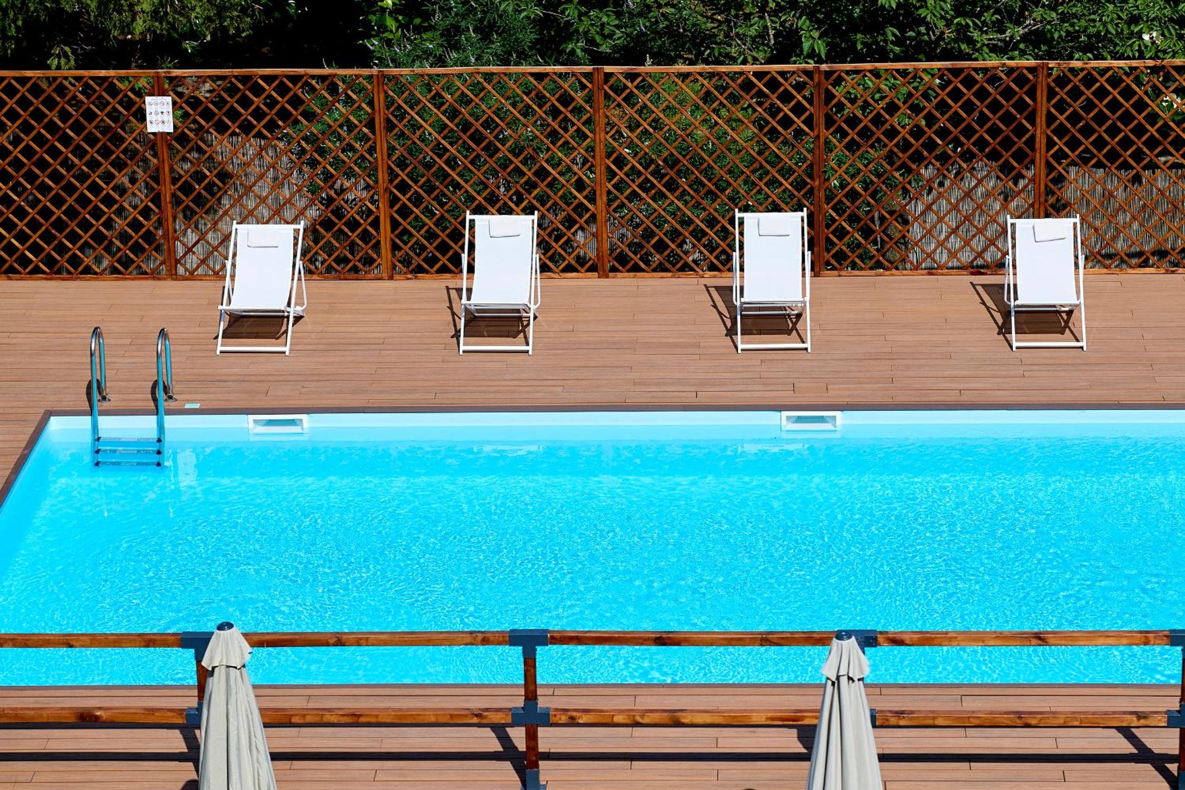 Occidental Aurelia — 7