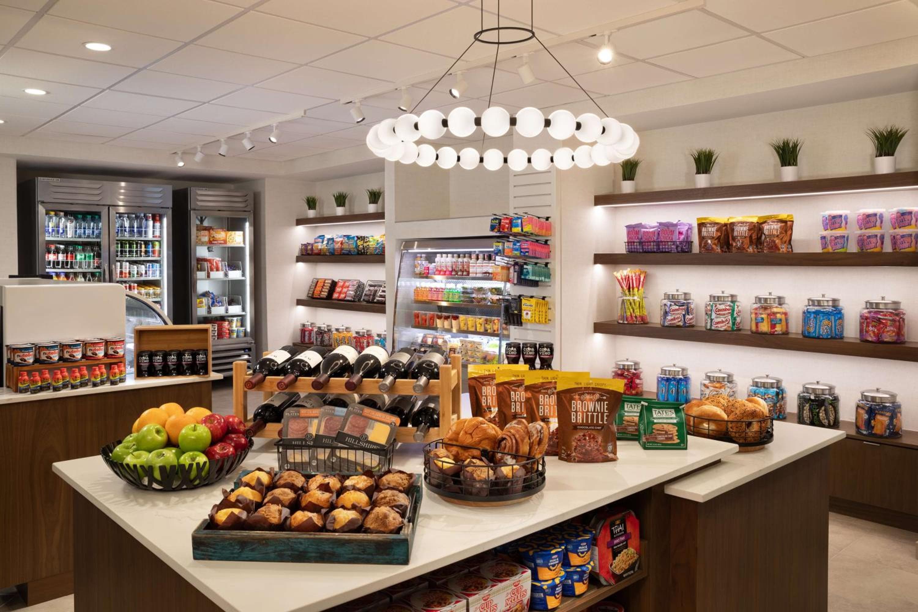 DoubleTree Suites by Hilton Orlando at Disney Springs — 11