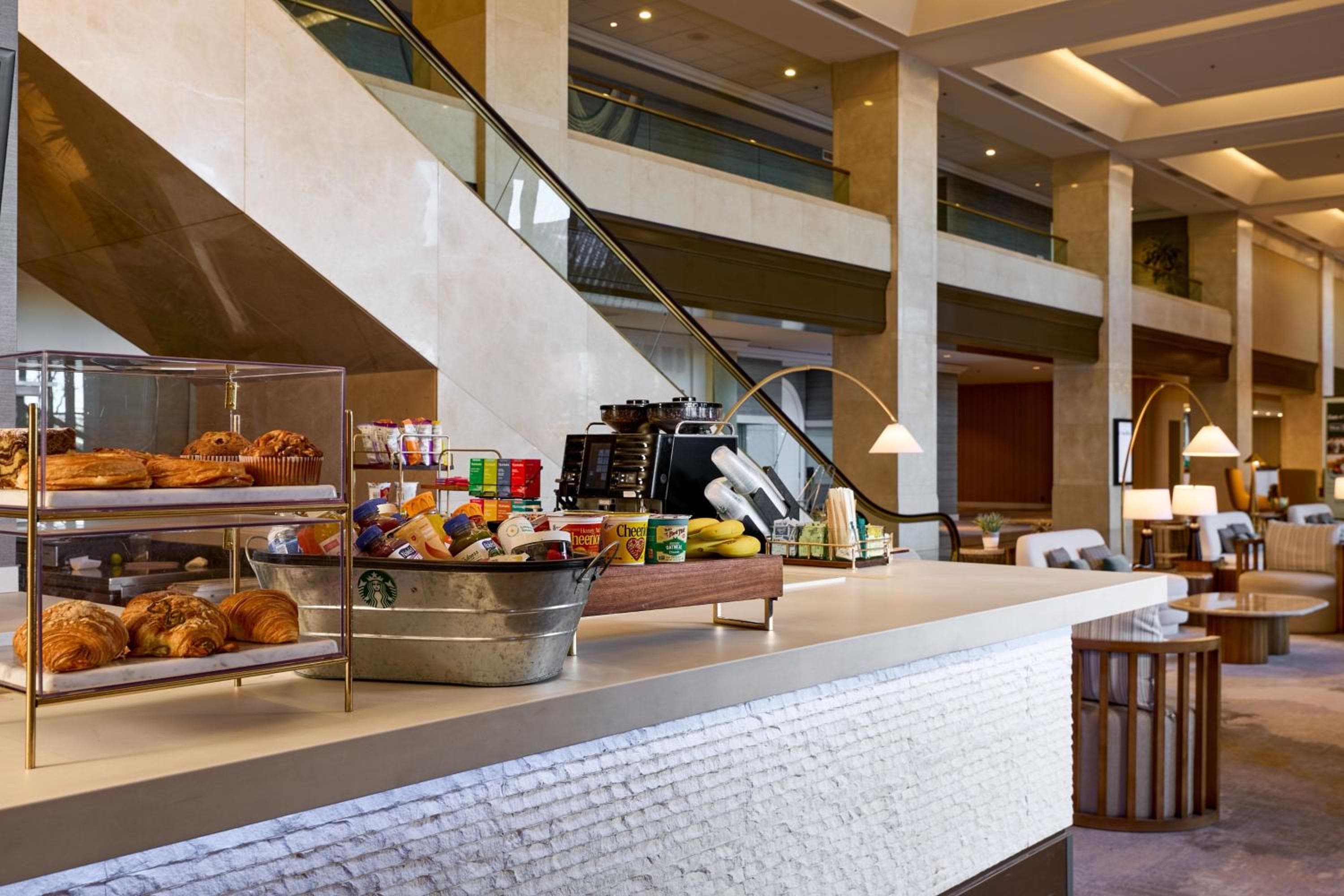 Das Westin Los Angeles Airport — 8