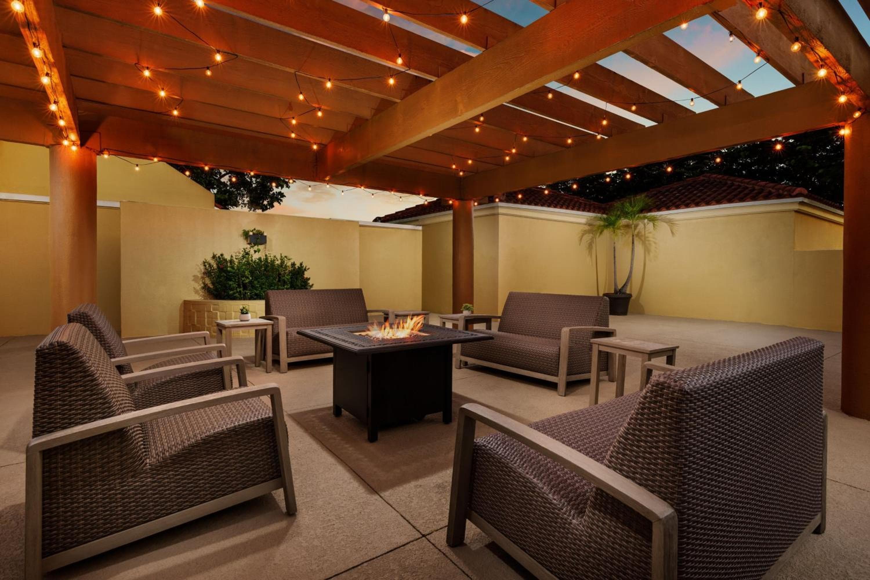 Courtyard by Marriott Fort Lauderdale North/Cypress Creek — 29