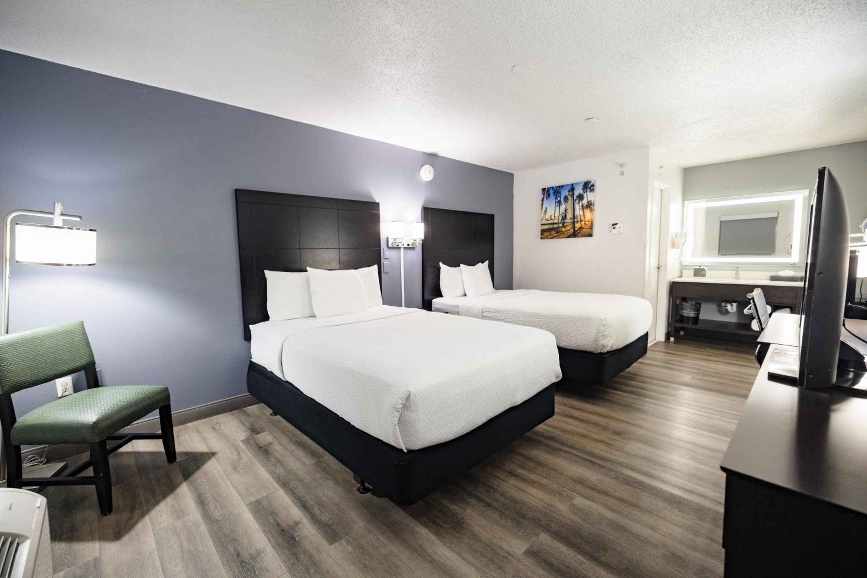 La Quinta Inn by Wyndham Tampa Near Busch Gardens — 14