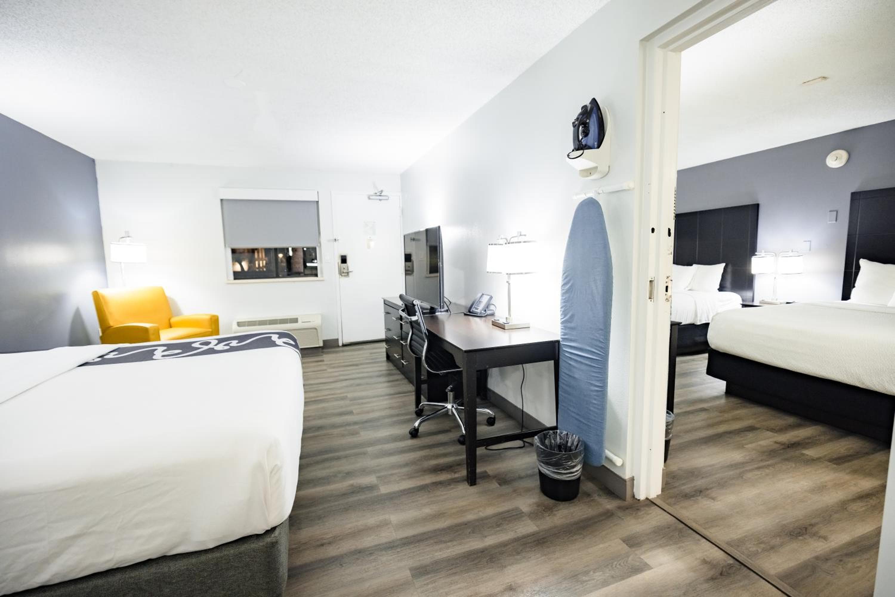 La Quinta Inn by Wyndham Tampa Near Busch Gardens — 19
