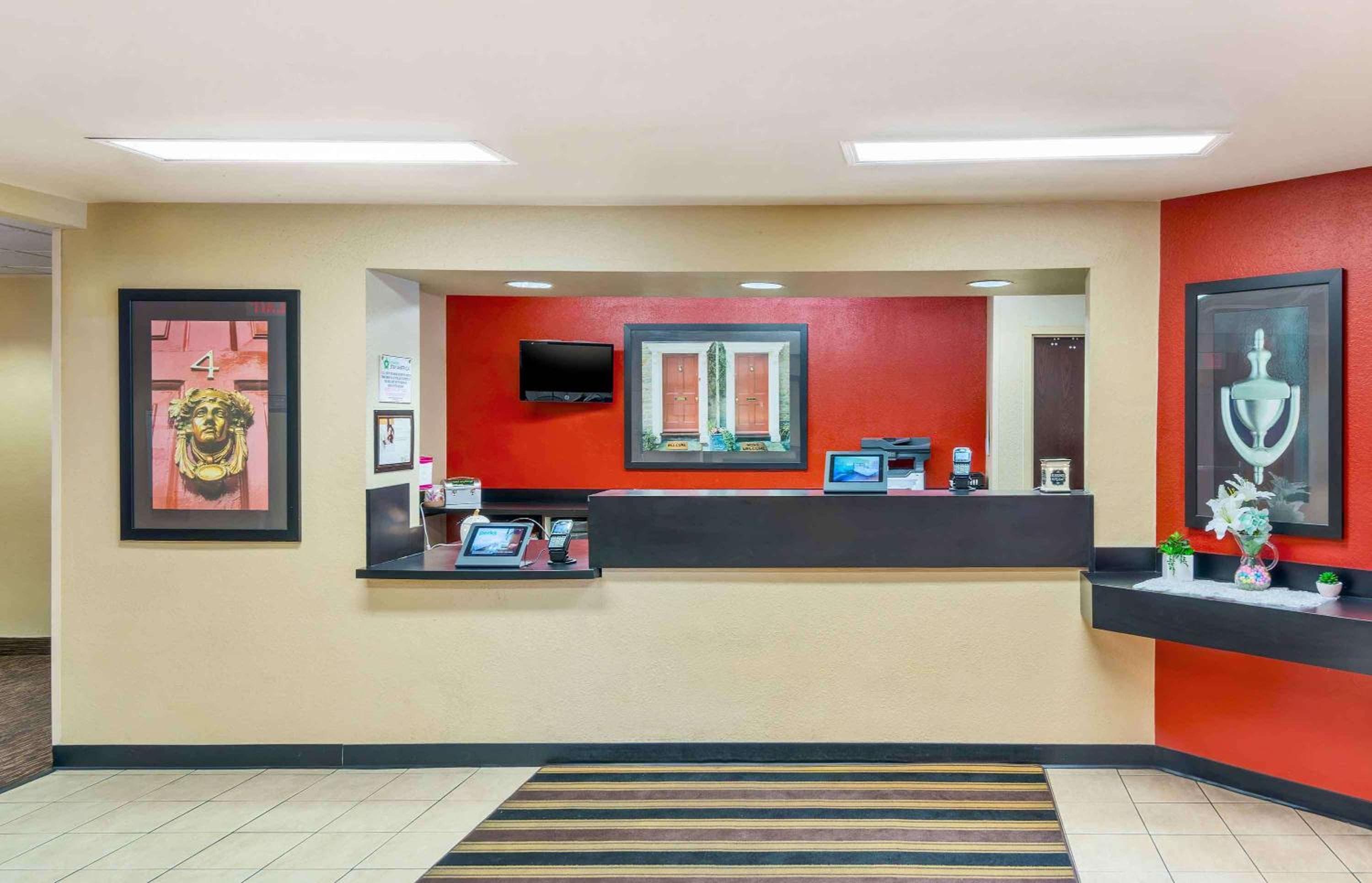 Extended Stay America Select Suites - Tampa - Nord - USF - Attraktionen — 4