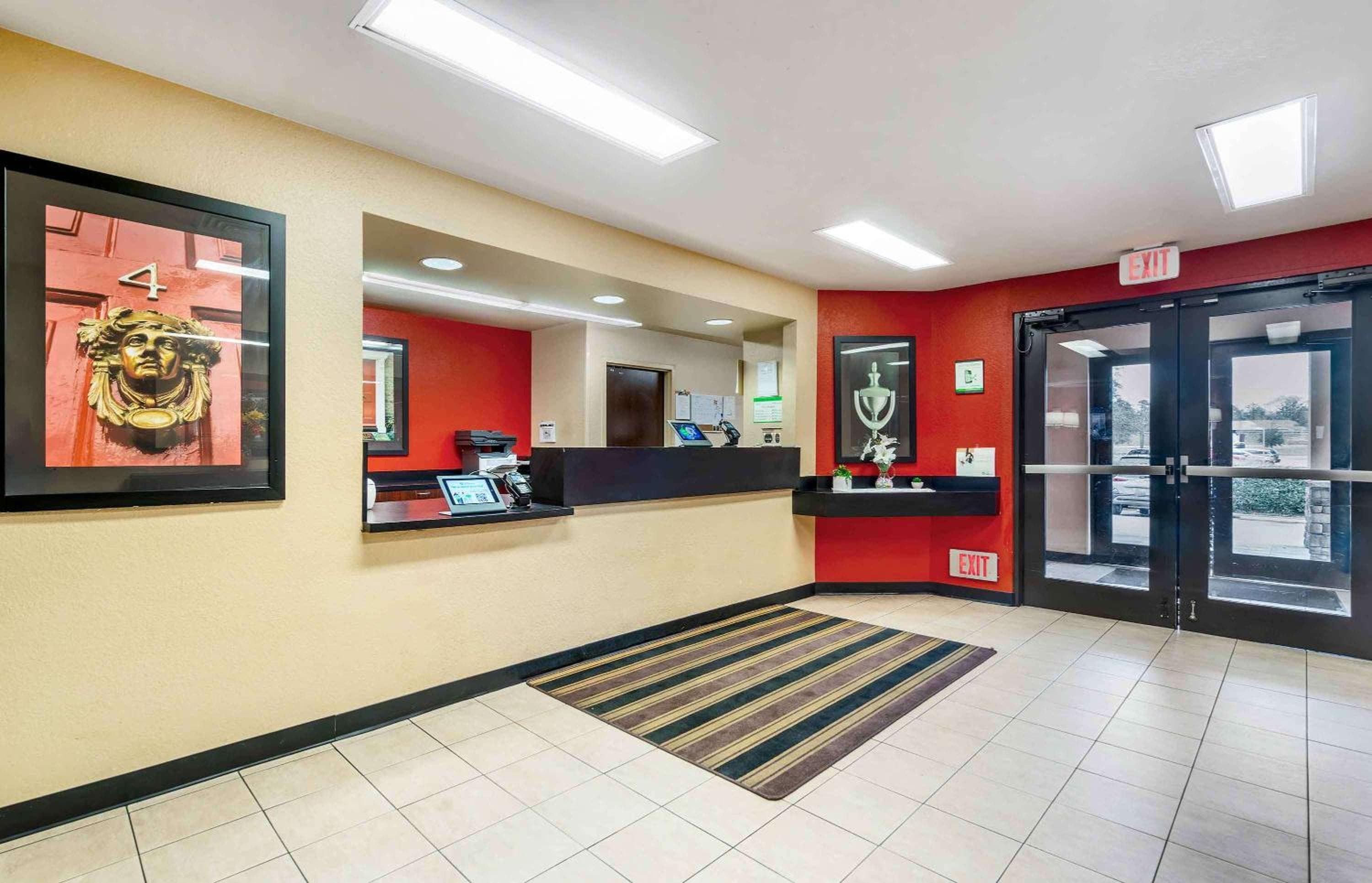Extended Stay America Select Suites - Tampa - Nord - USF - Attraktionen — 5