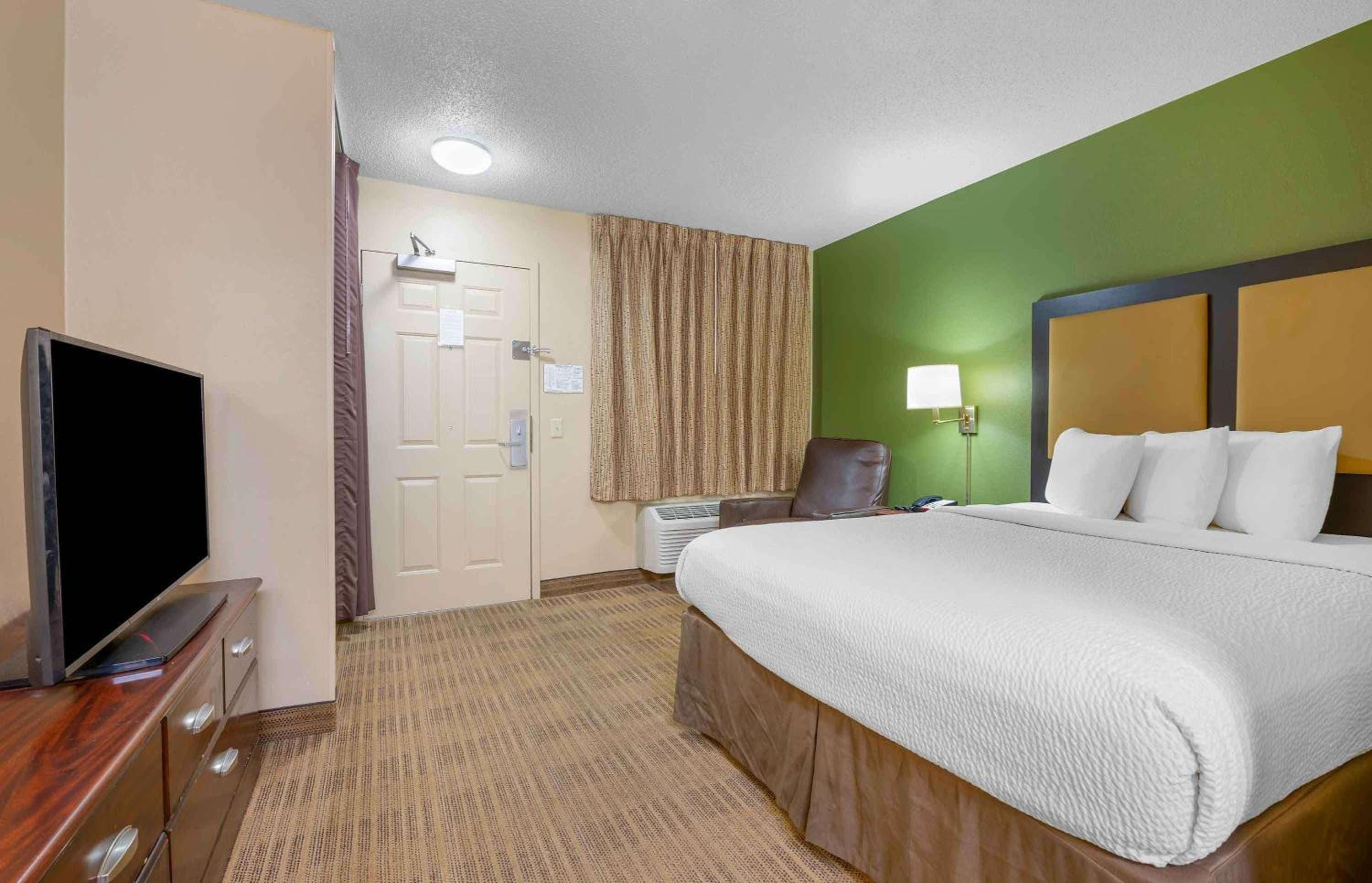 Extended Stay America Suites - Fort Lauderdale - Tamarac — 7