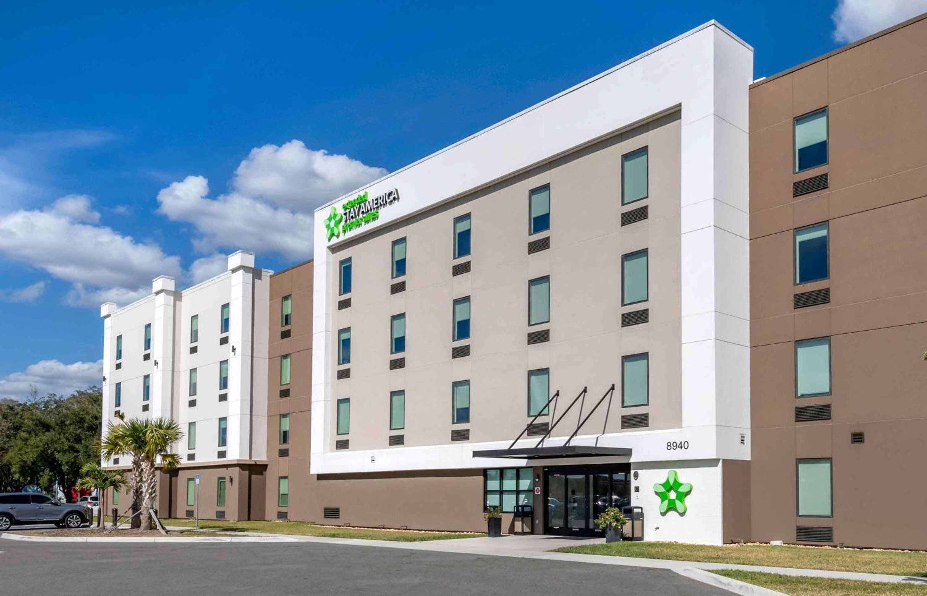 Soggiorno prolungato America Premier Suites - Tampa - Fiera - Casinò — 2
