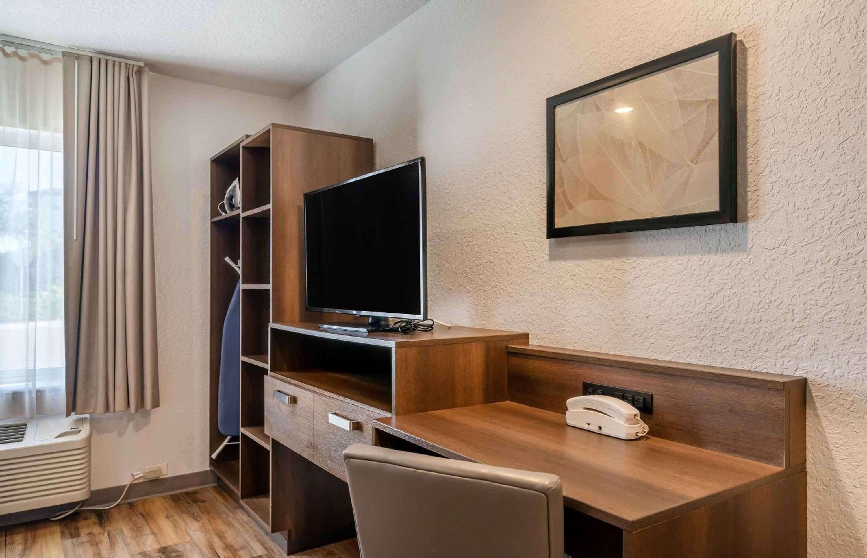 Extended Stay America Suites - Tampa - Brandon - Este — 7