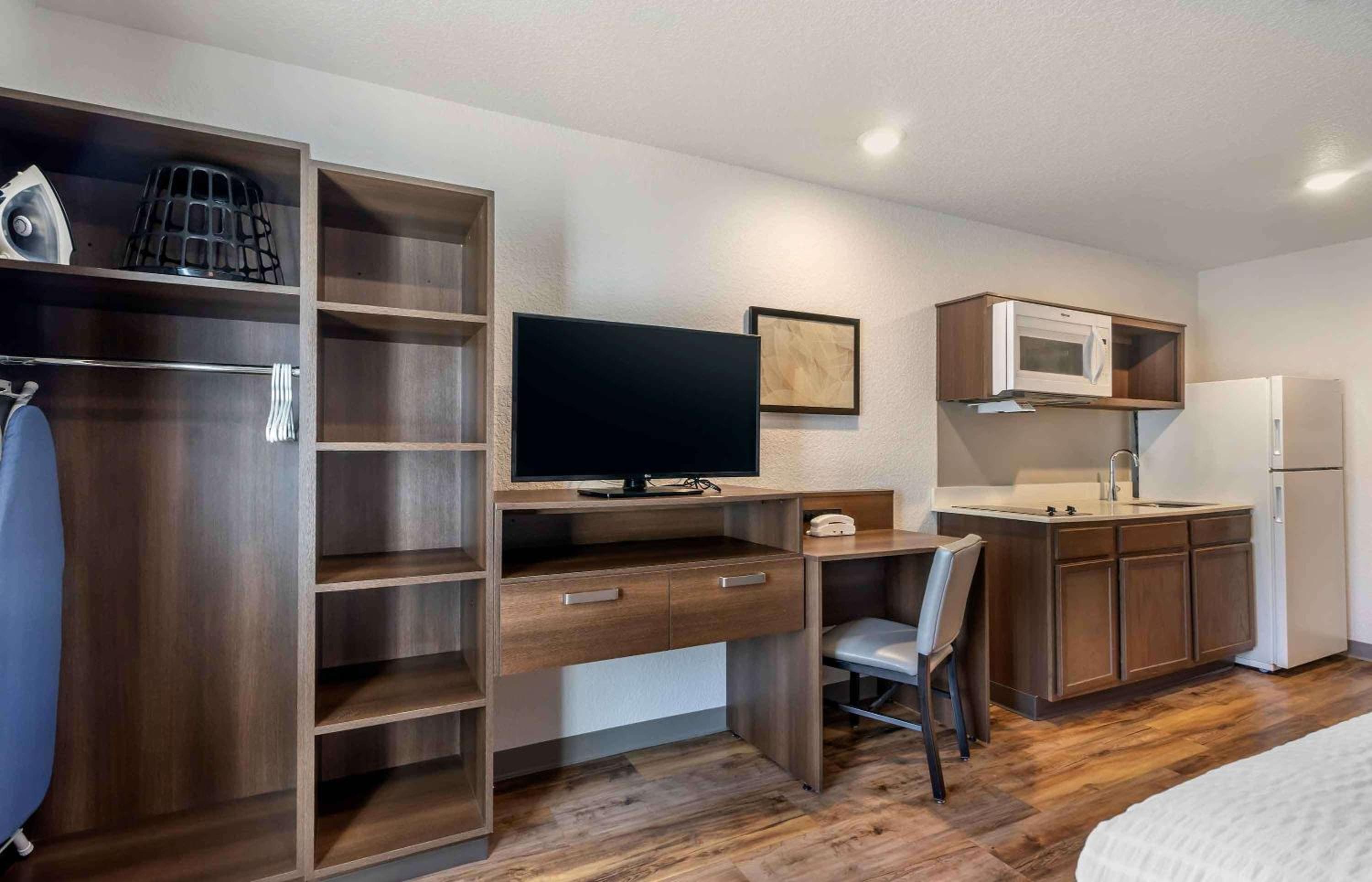 Extended Stay America Suites - Tampa - Brandon - Este — 8
