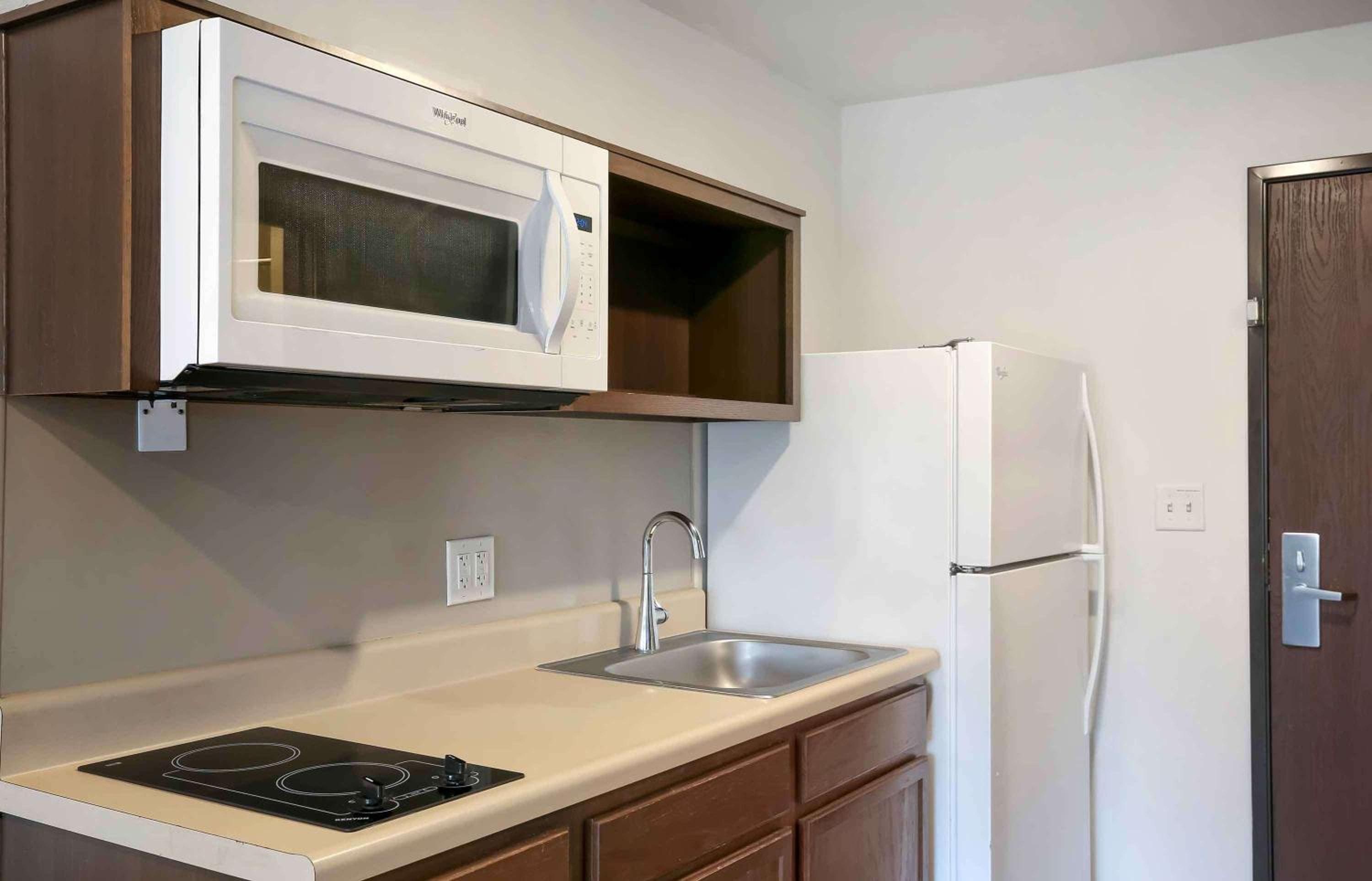 Extended Stay America Suites - Tampa - Brandon - Este — 17