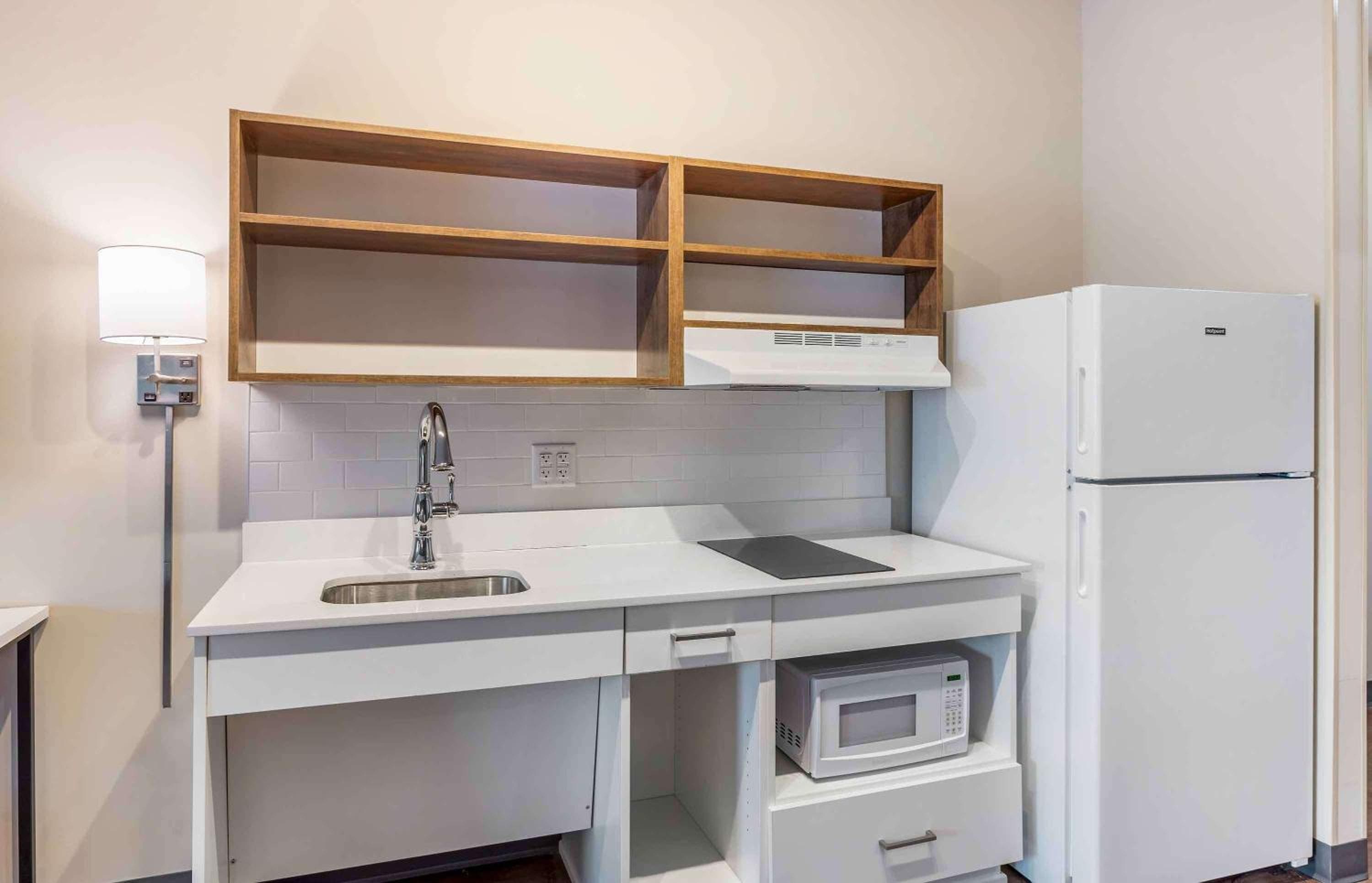 Soggiorno prolungato America Premier Suites - Tampa - Fiera - Casinò — 18