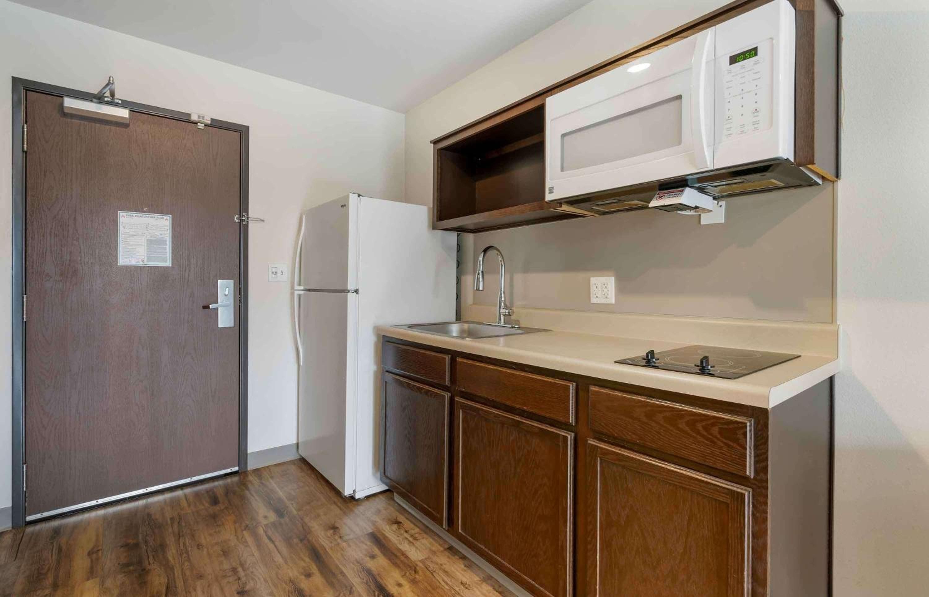 Extended Stay America Suites - Tampa - Brandon - Este — 23