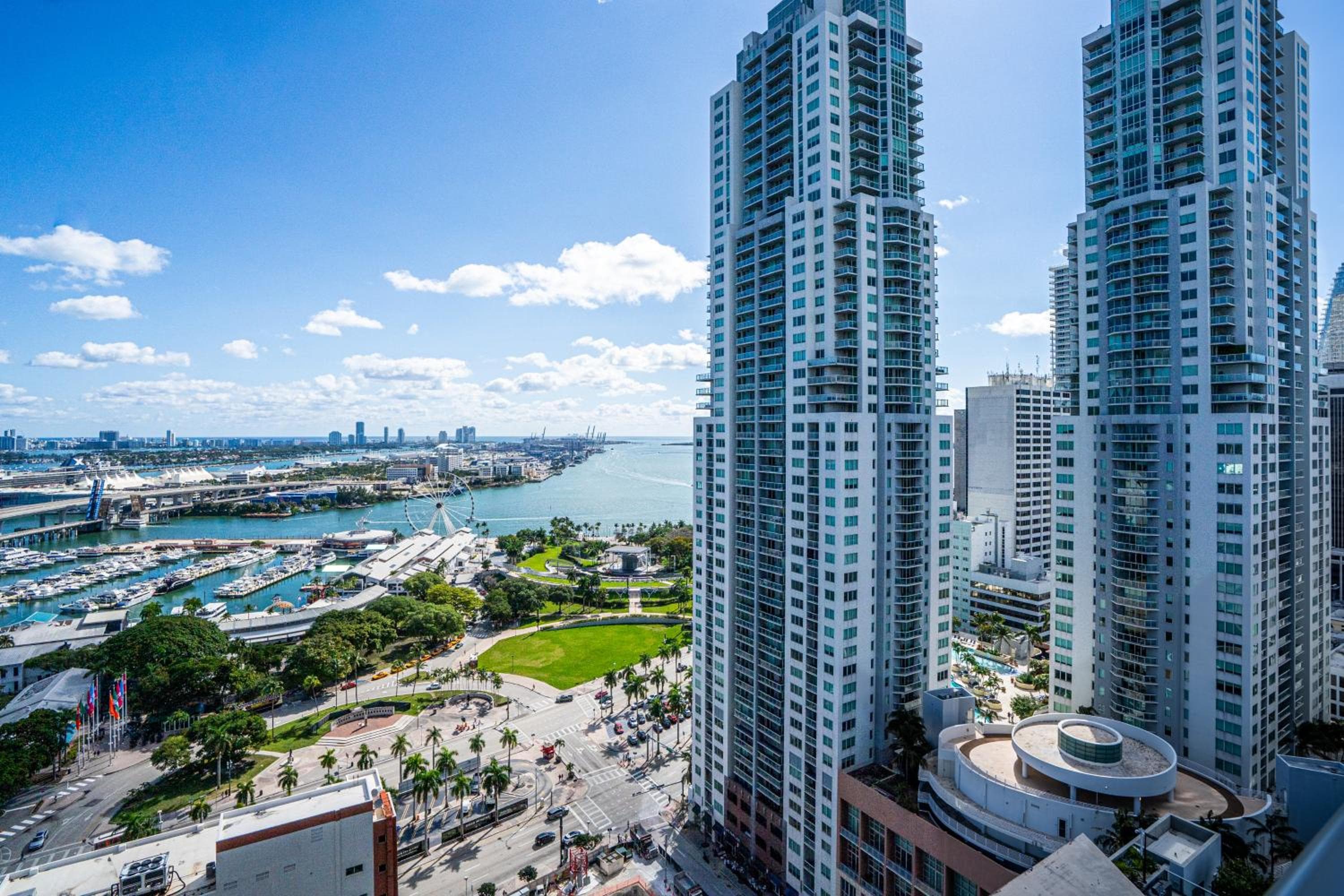 TR Miami 2 Bedroom Condo und Studio mit Balkon — 1