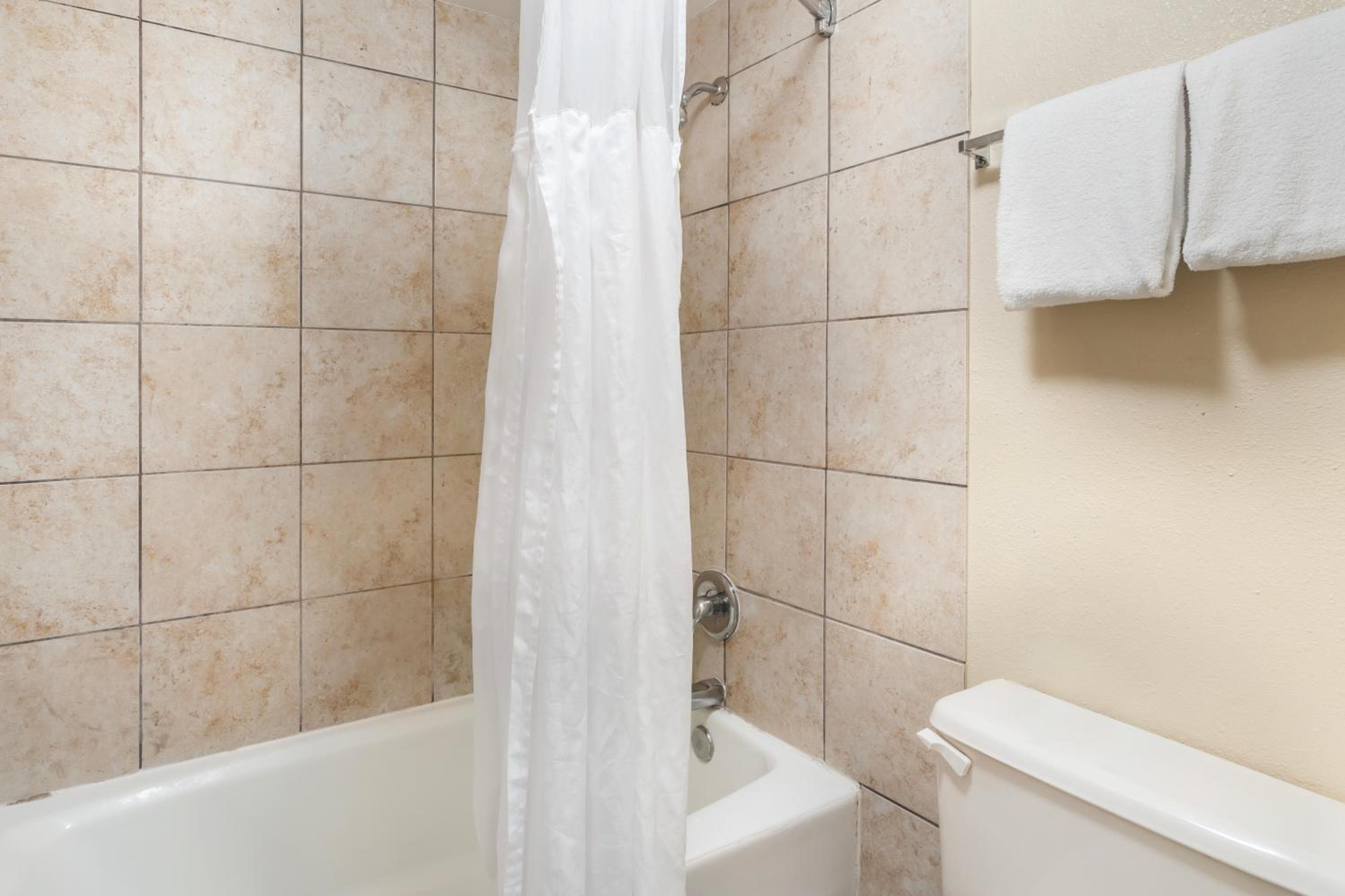 Econo Lodge International Drive — 20