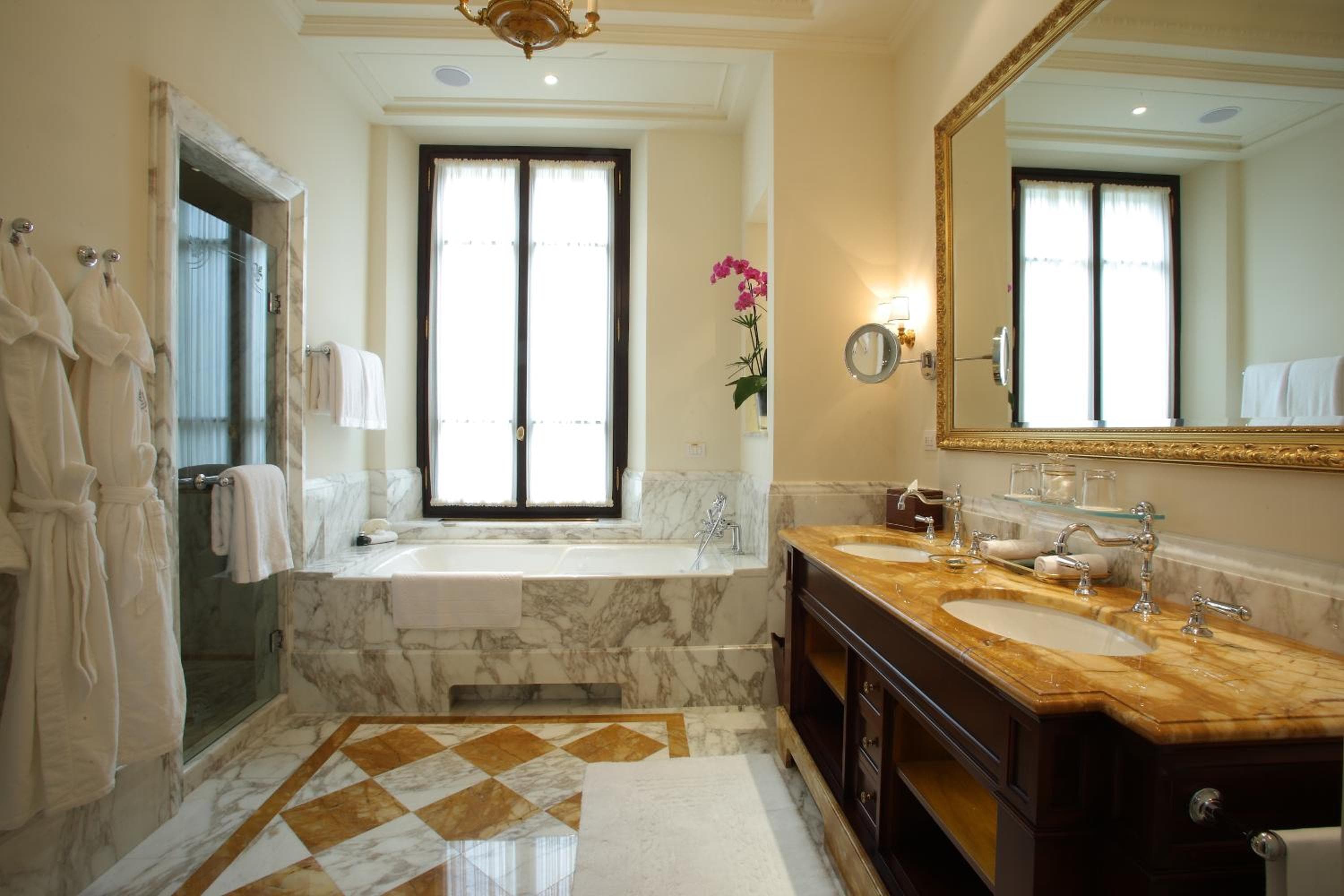 Hotel Four Seasons Florencia — 25