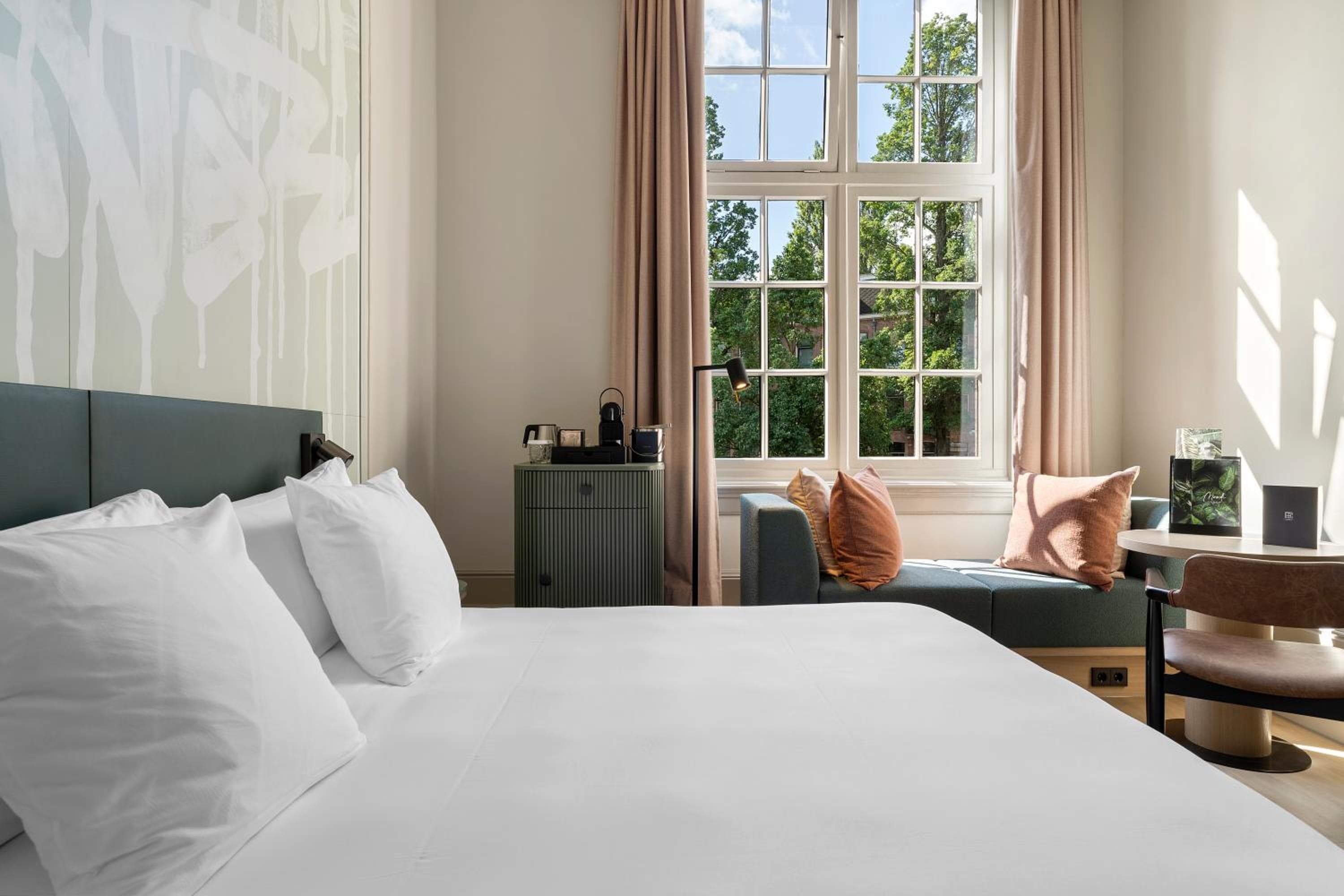 The College Hotel Ámsterdam, colección de autógrafos — 2