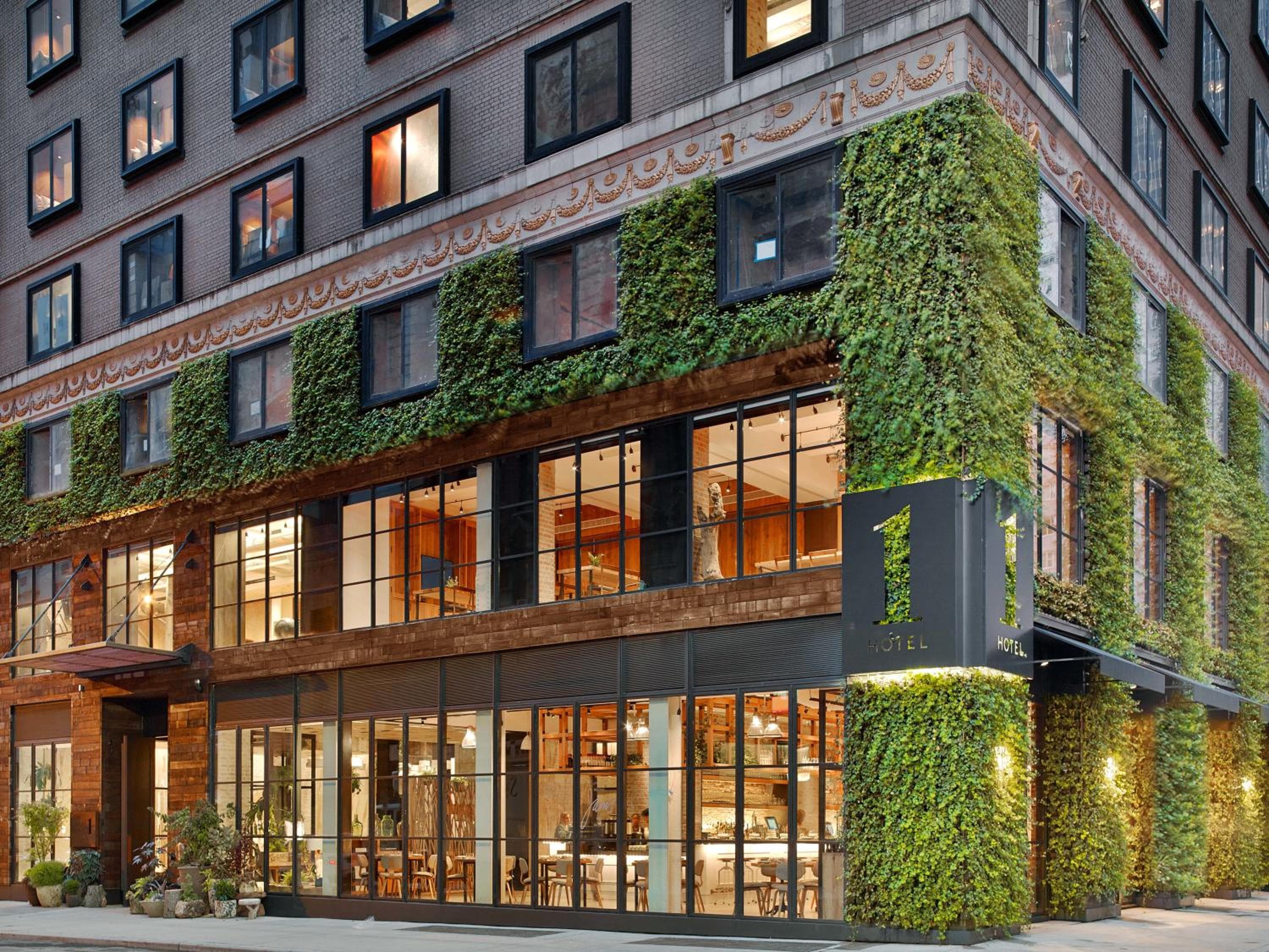 1 Hotel Central Park — 1