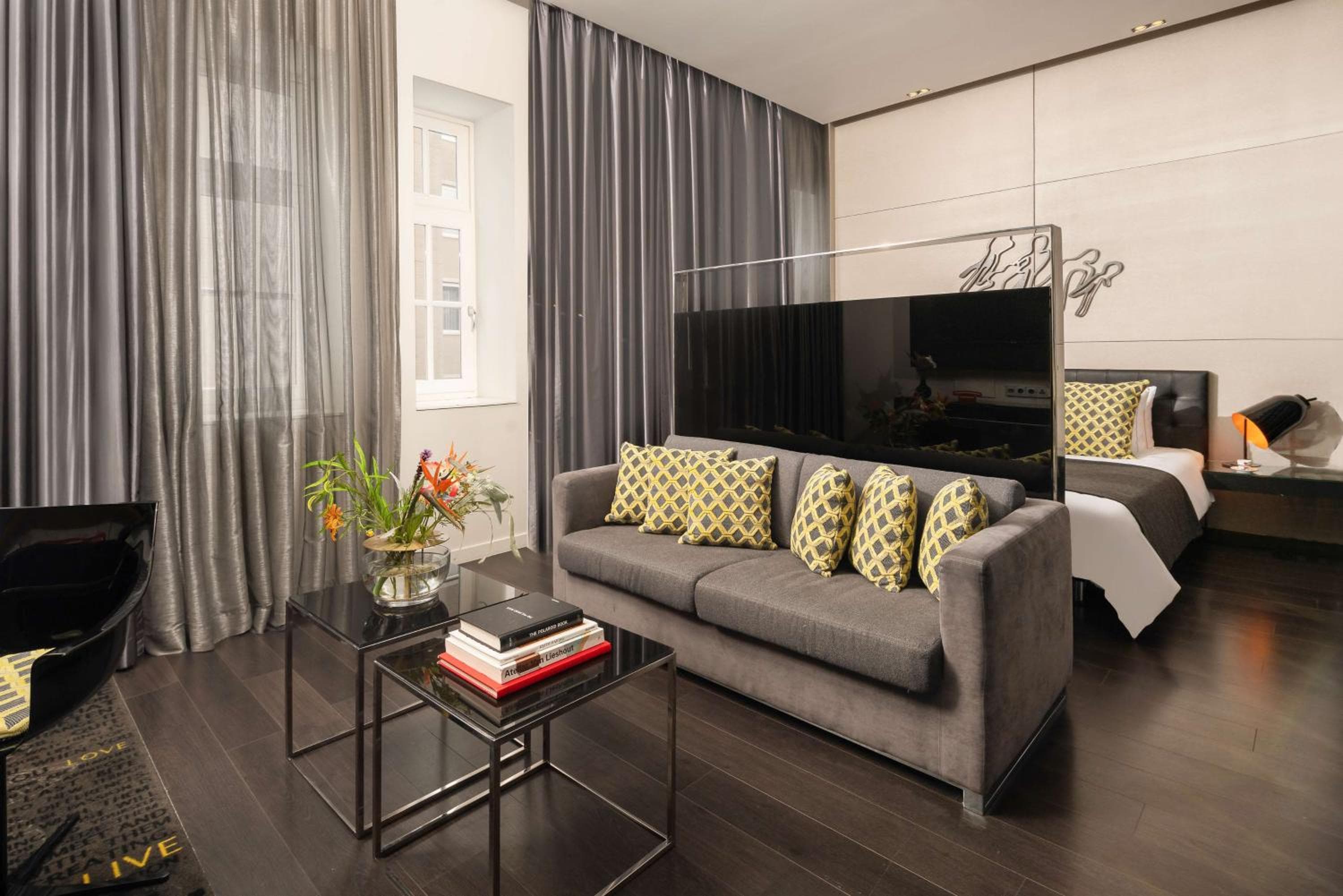 art'otel amsterdam — 17