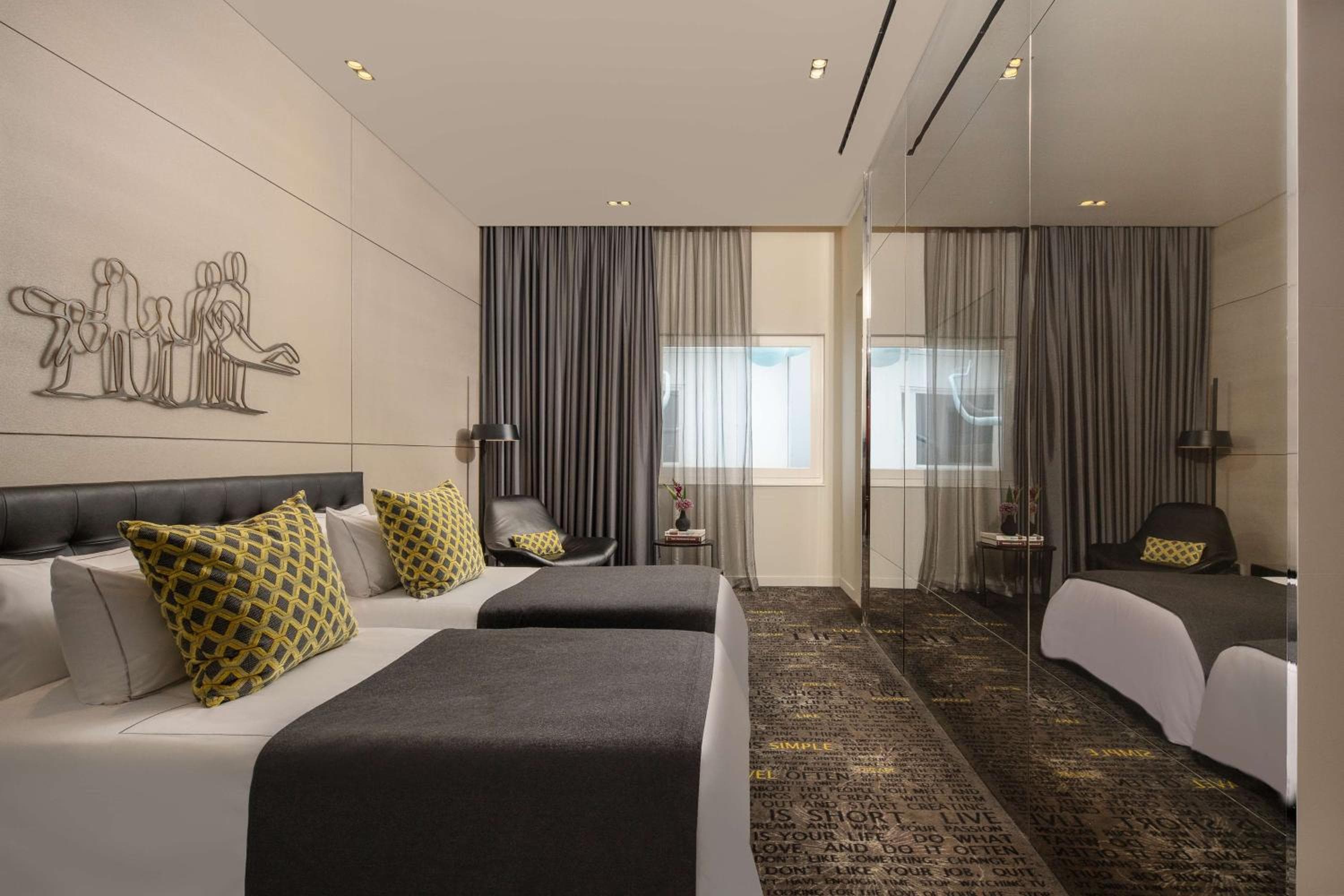 art'otel amsterdam — 30