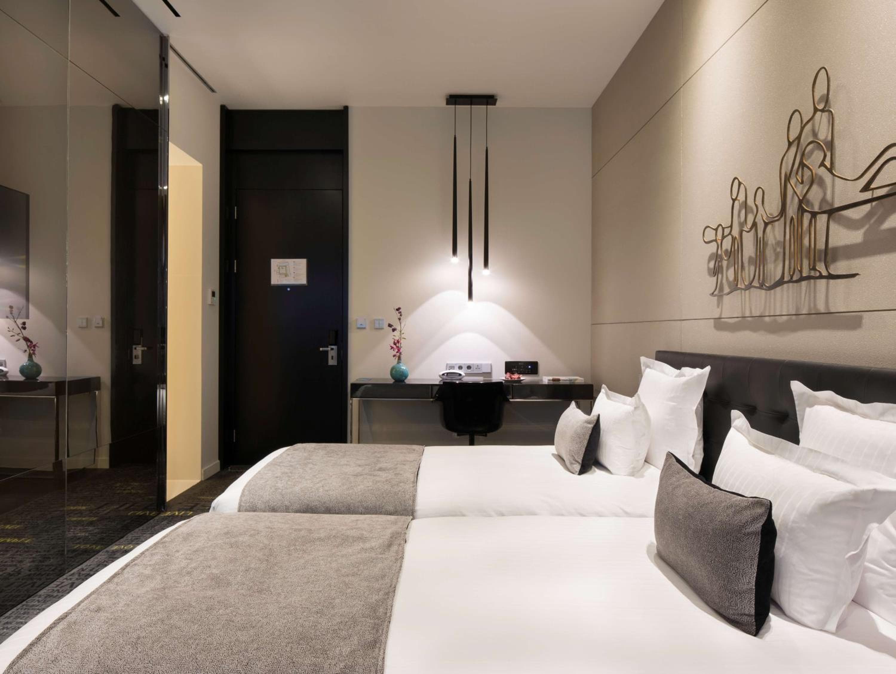 art'otel amsterdam — 21