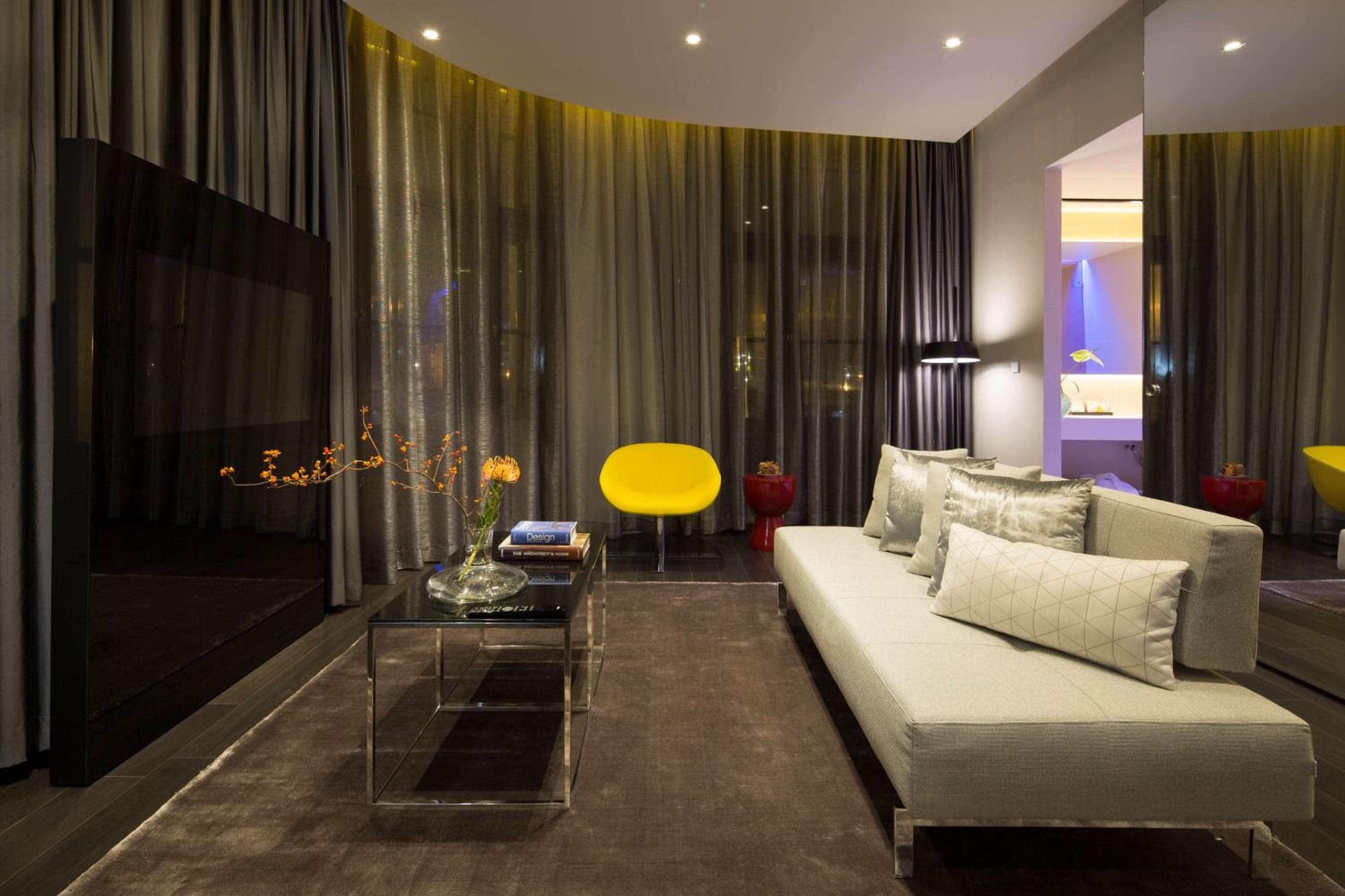 art'otel amsterdam — 29