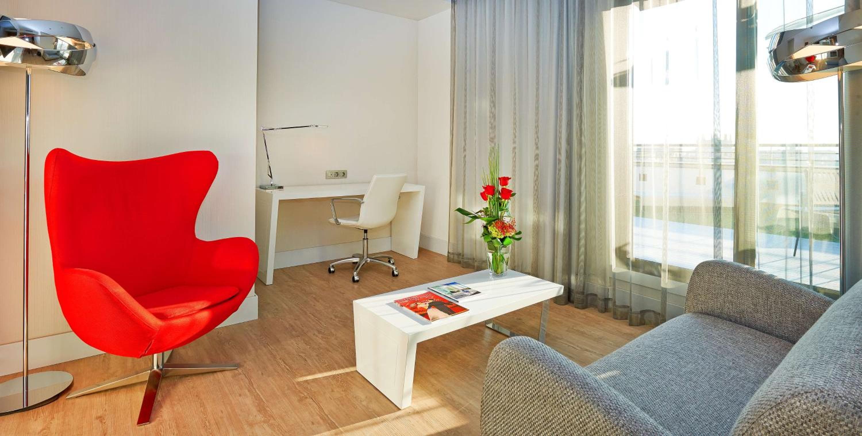 NH Collection Barcelona Gran Hotel Calderon — 15