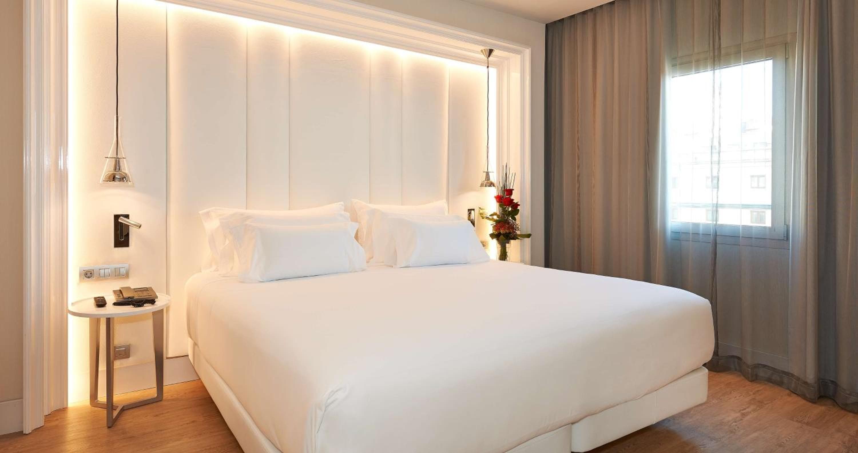 NH Collection Barcellona Gran Hotel Calderon — 8