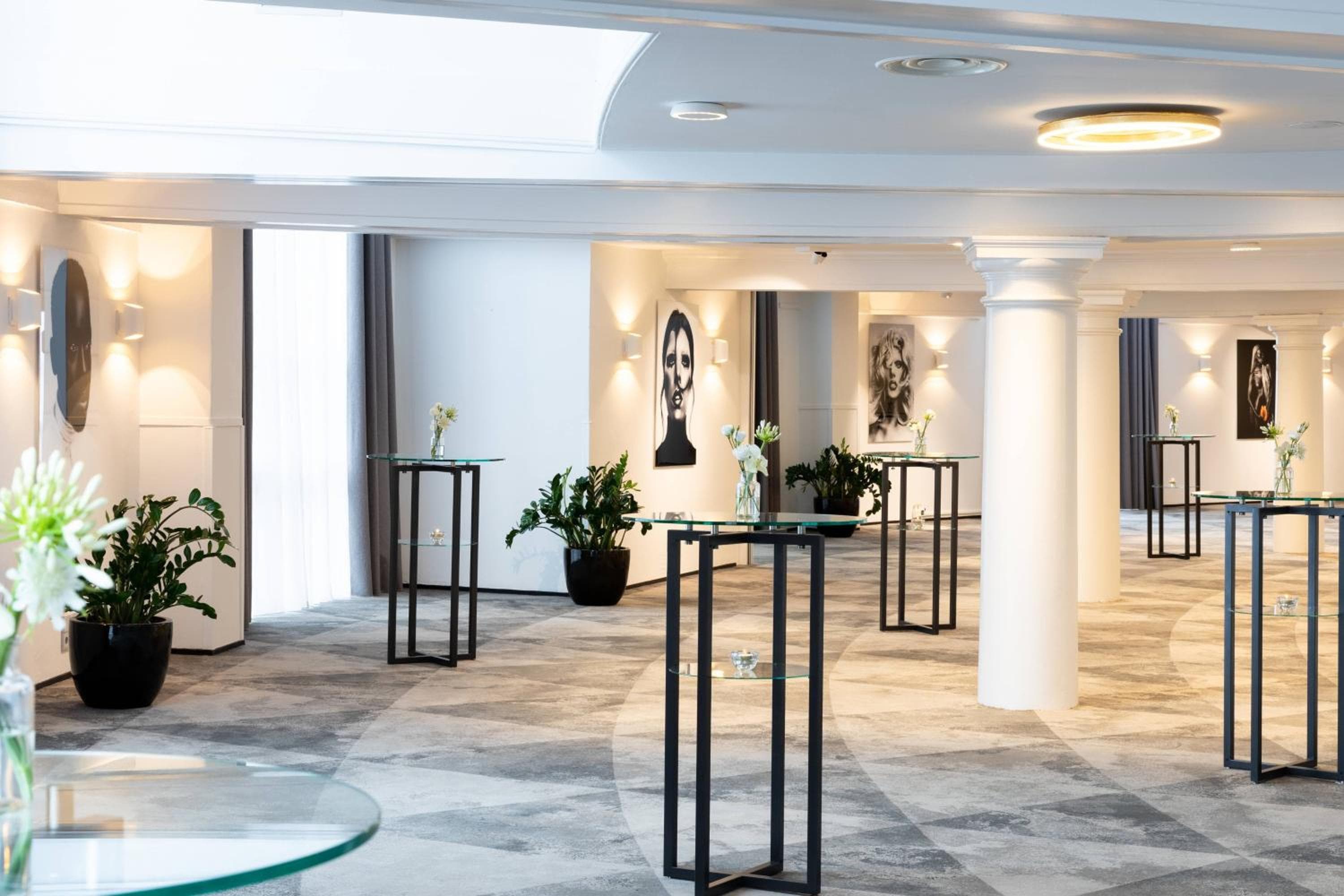 Renaissance Amsterdam Hotel — 2