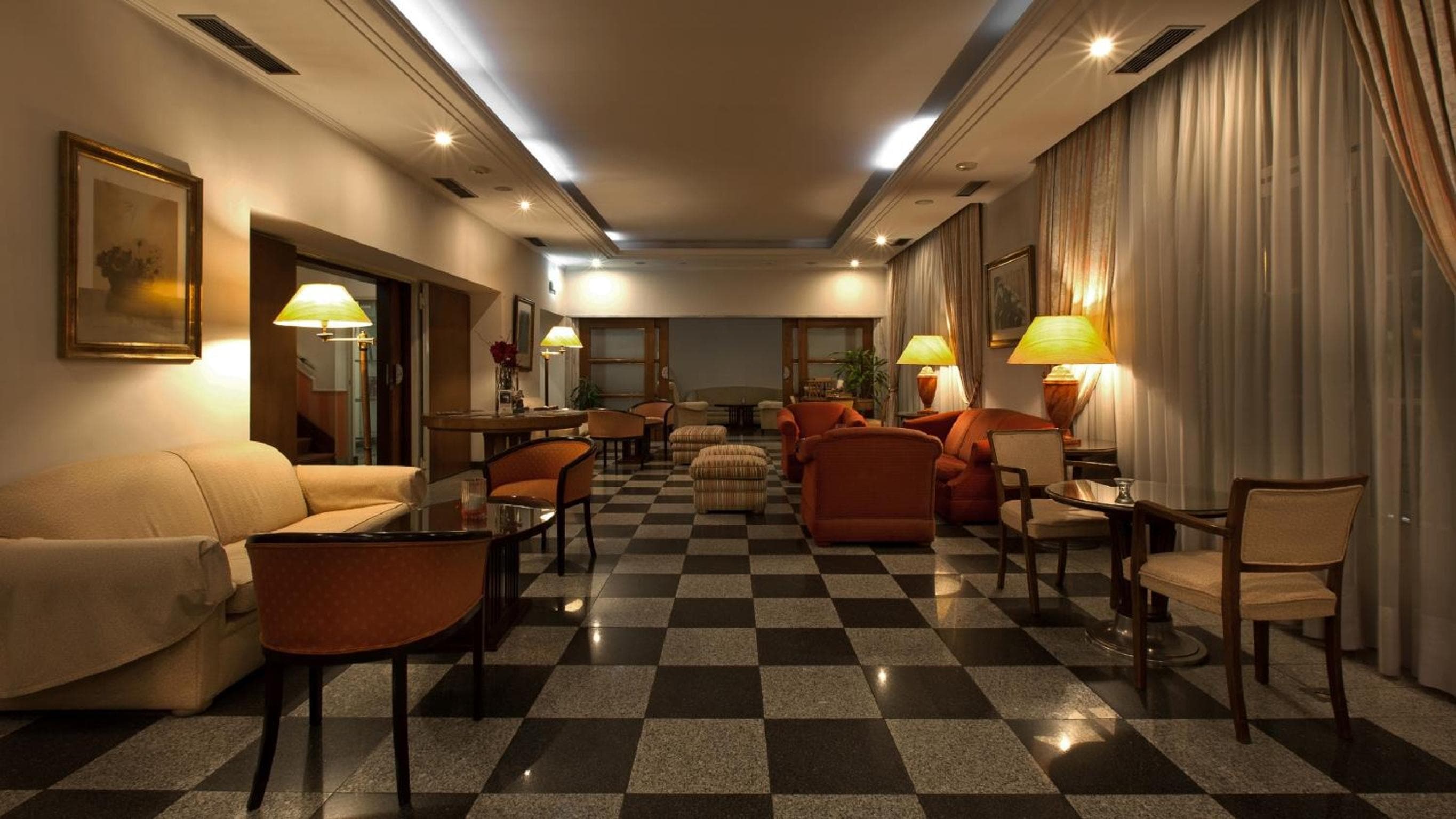 Hotel Métropole — 20