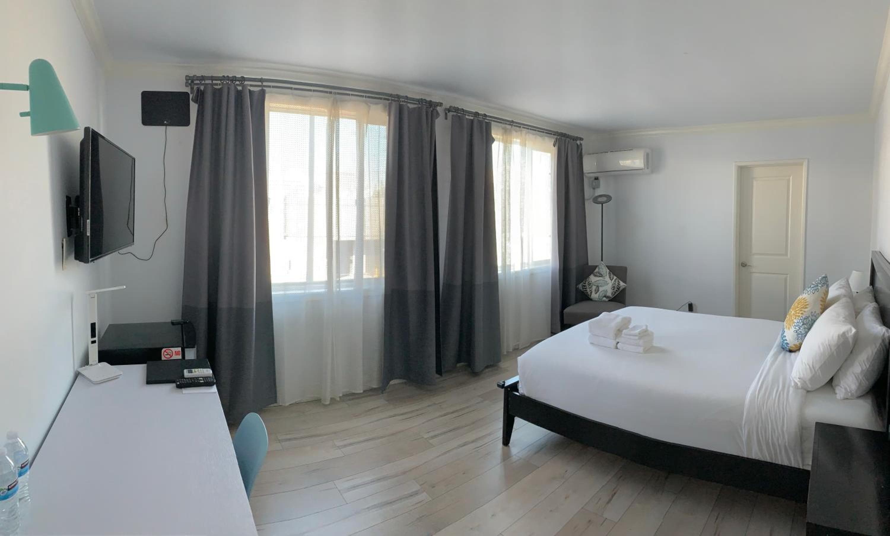 Hometel Suites — 23