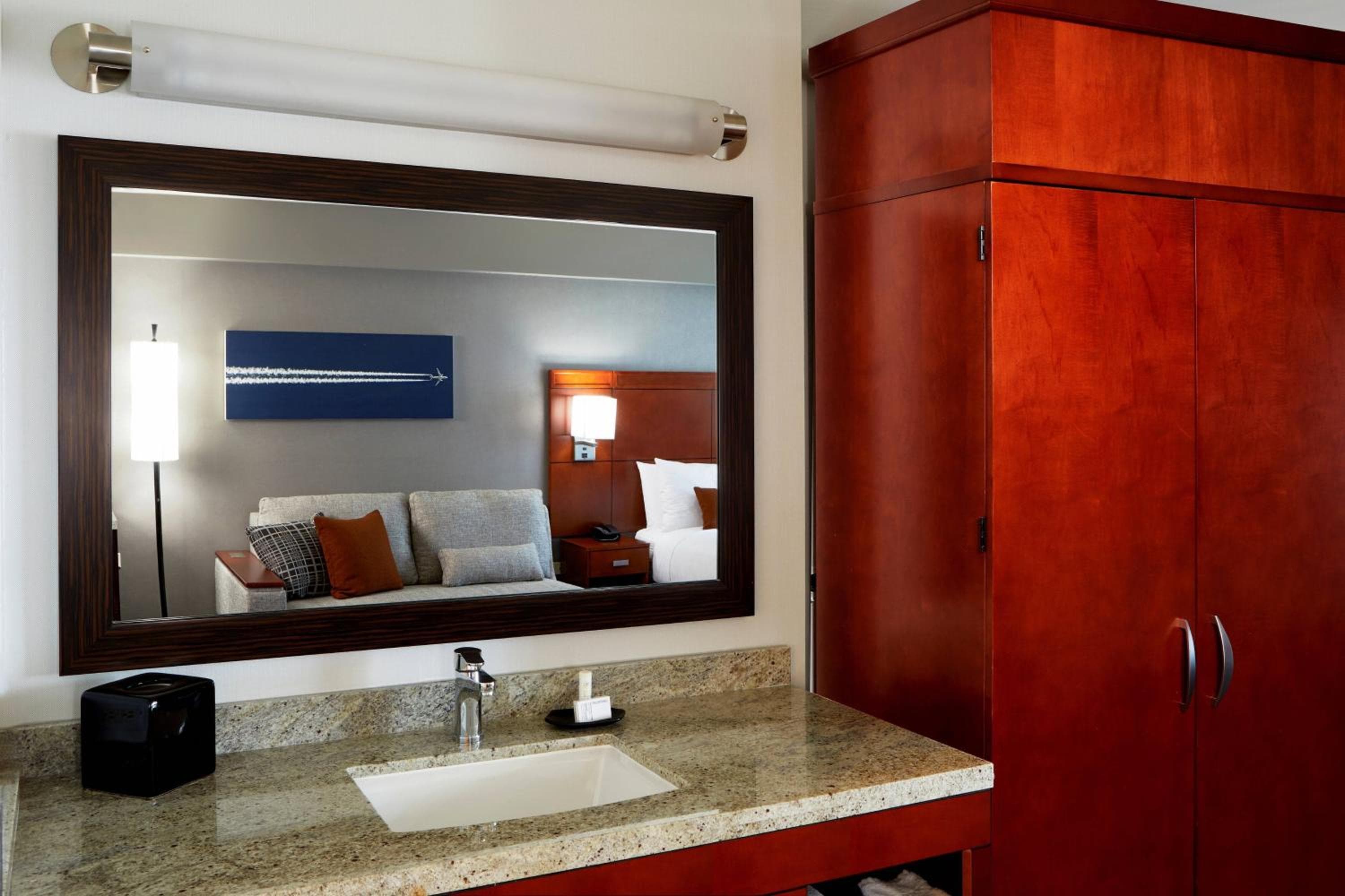 Courtyard by Marriott Los Ángeles LAX/Century Boulevard — 20
