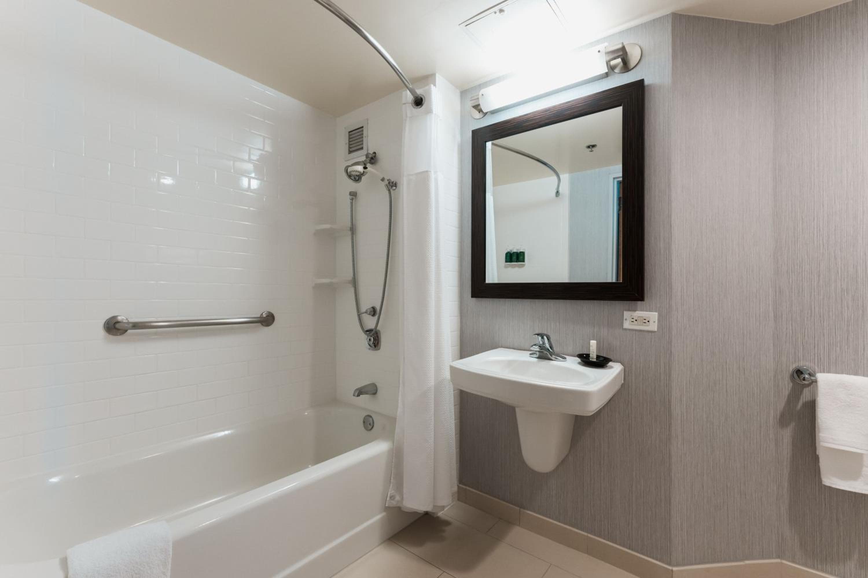 Courtyard by Marriott Los Ángeles LAX/Century Boulevard — 22