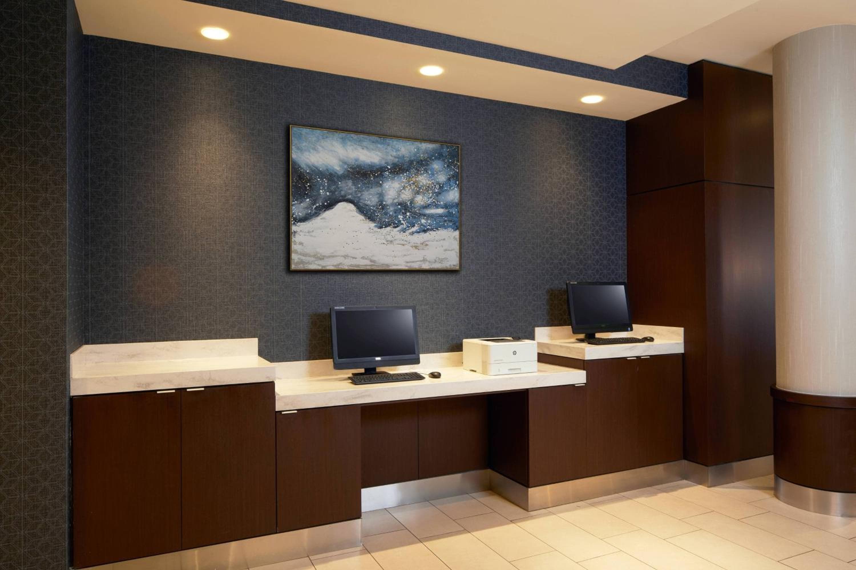 Courtyard by Marriott Los Ángeles LAX/Century Boulevard — 26