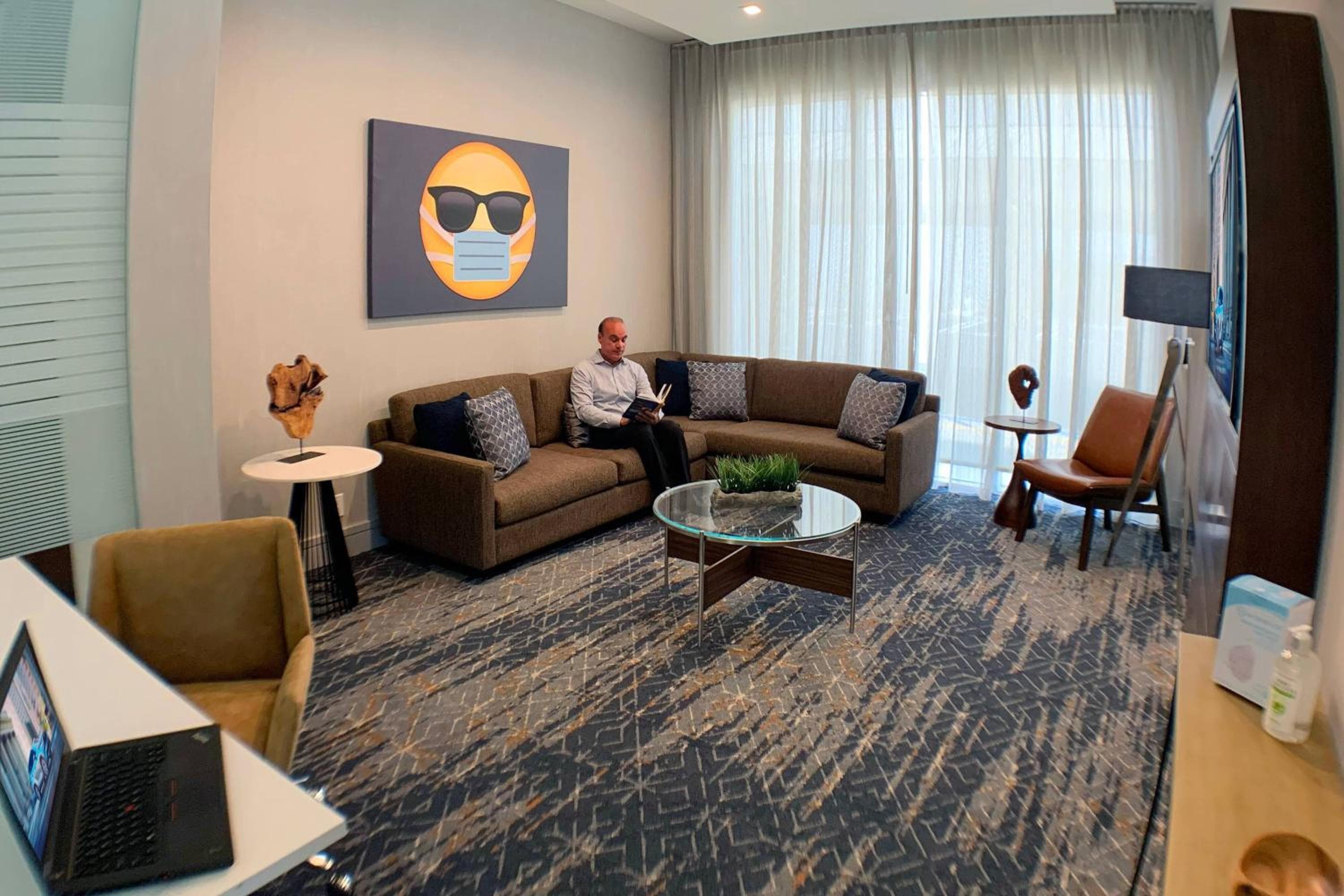 Courtyard by Marriott Los Ángeles LAX/Century Boulevard — 27